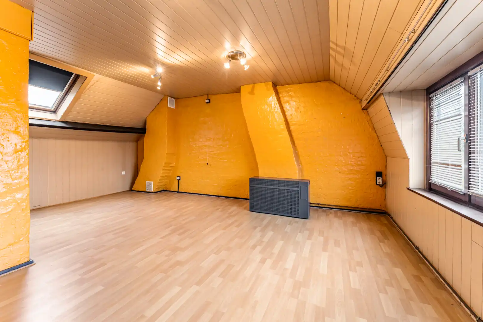 Rijwoning te Sint-Pieters (Brugge) foto 12