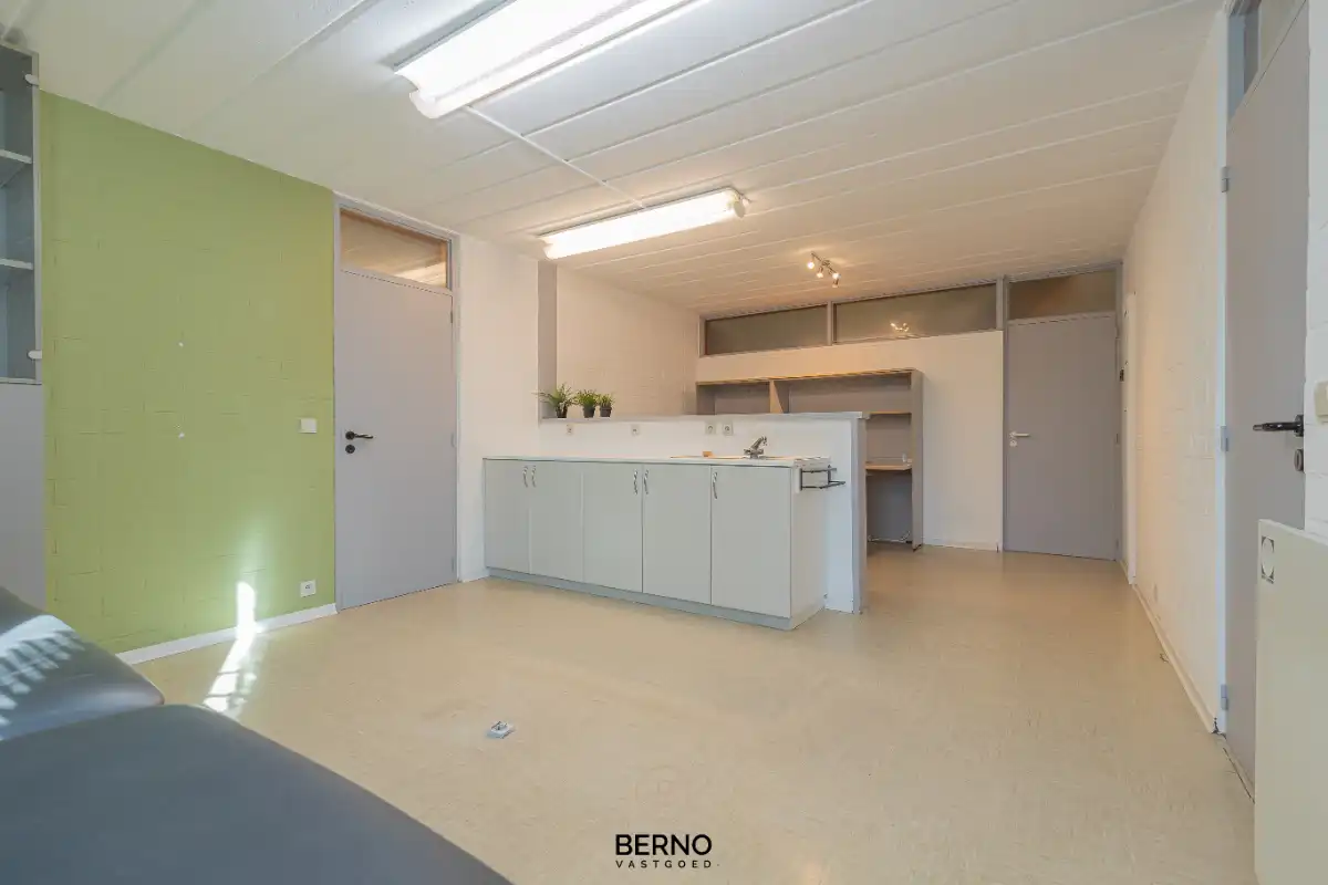 Bouwgrond op een perceel van 1.170 m² met bestaande af te breken woning foto 9