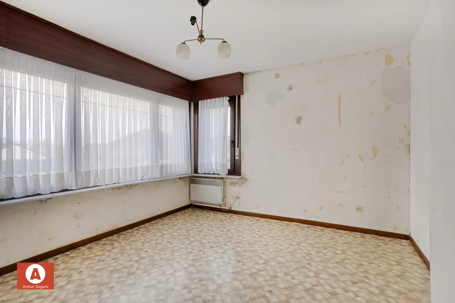 Halfopen bebouwing op zeer centrale ligging foto 19