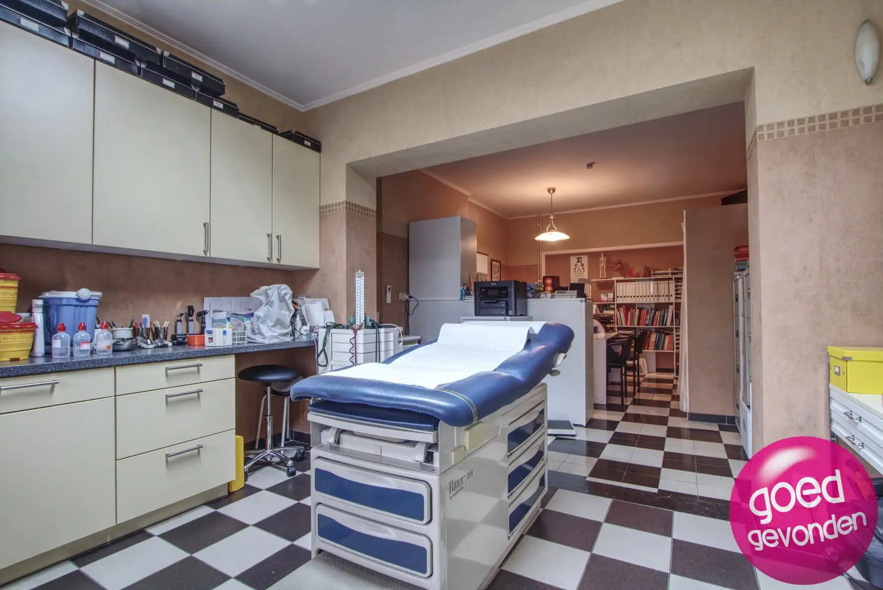 WONING - PRAKTIJK - 4 SLK - 3 BDK - TUIN - TERRAS - PARKING foto 11