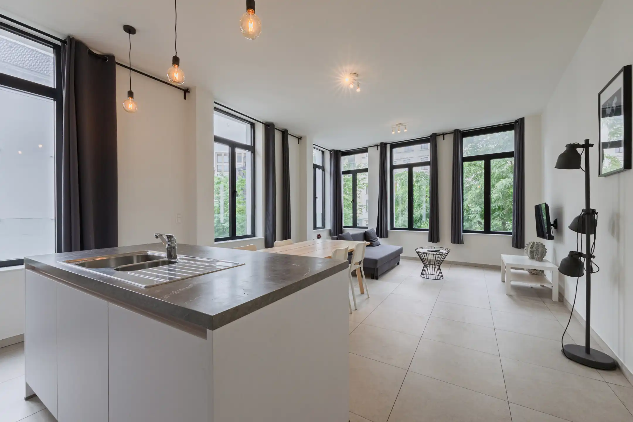 ANTWERPEN CENTRUM - Centraal gelegen appartement foto 3