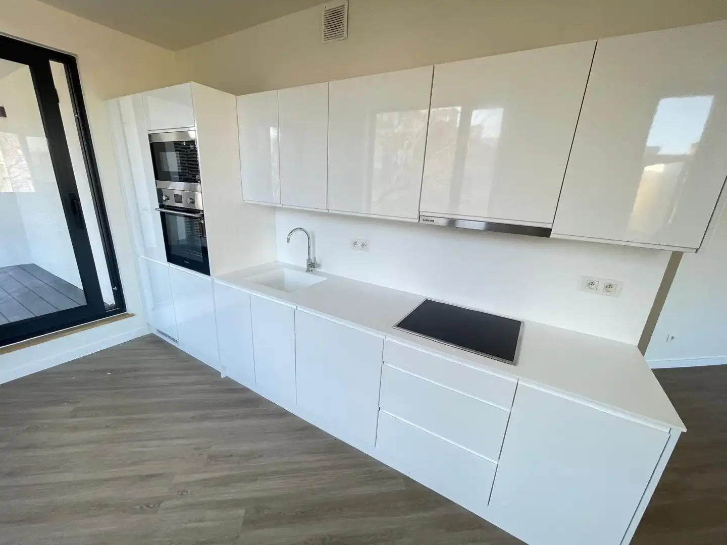 APPARTEMENT MET TERRAS foto 7