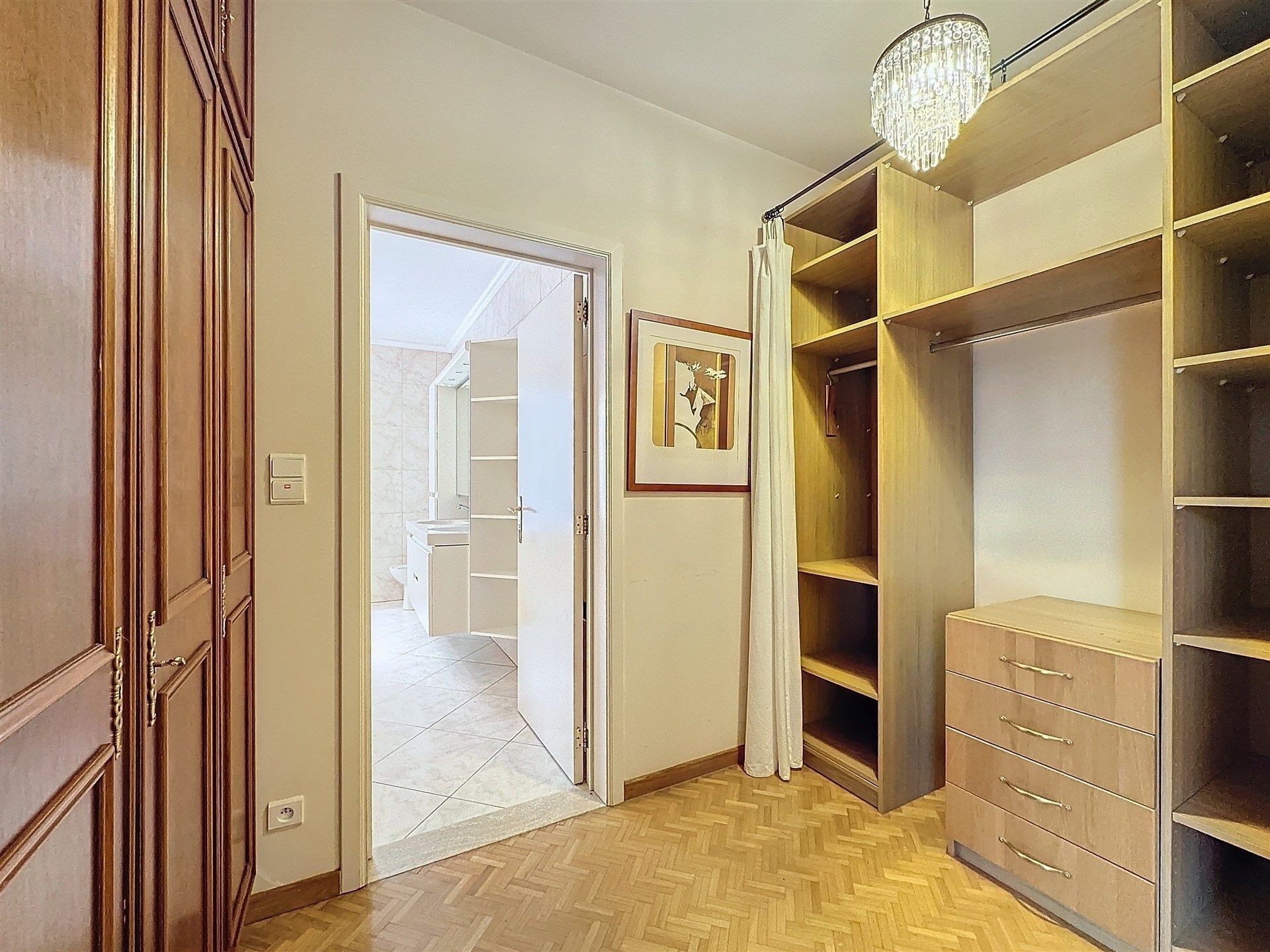 ruime villa met mogelijkheden op een perceel van 1236m² foto 14
