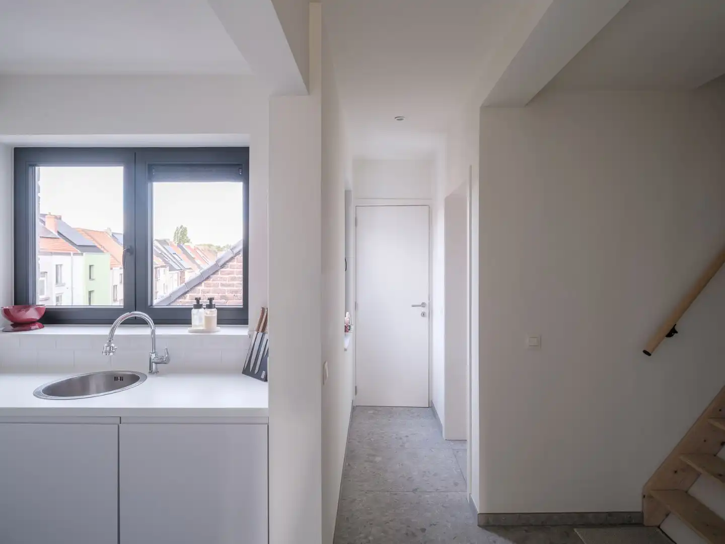 Instapklaar 3-slaapkamerappartement aan het Adolf Papeleupark foto 4