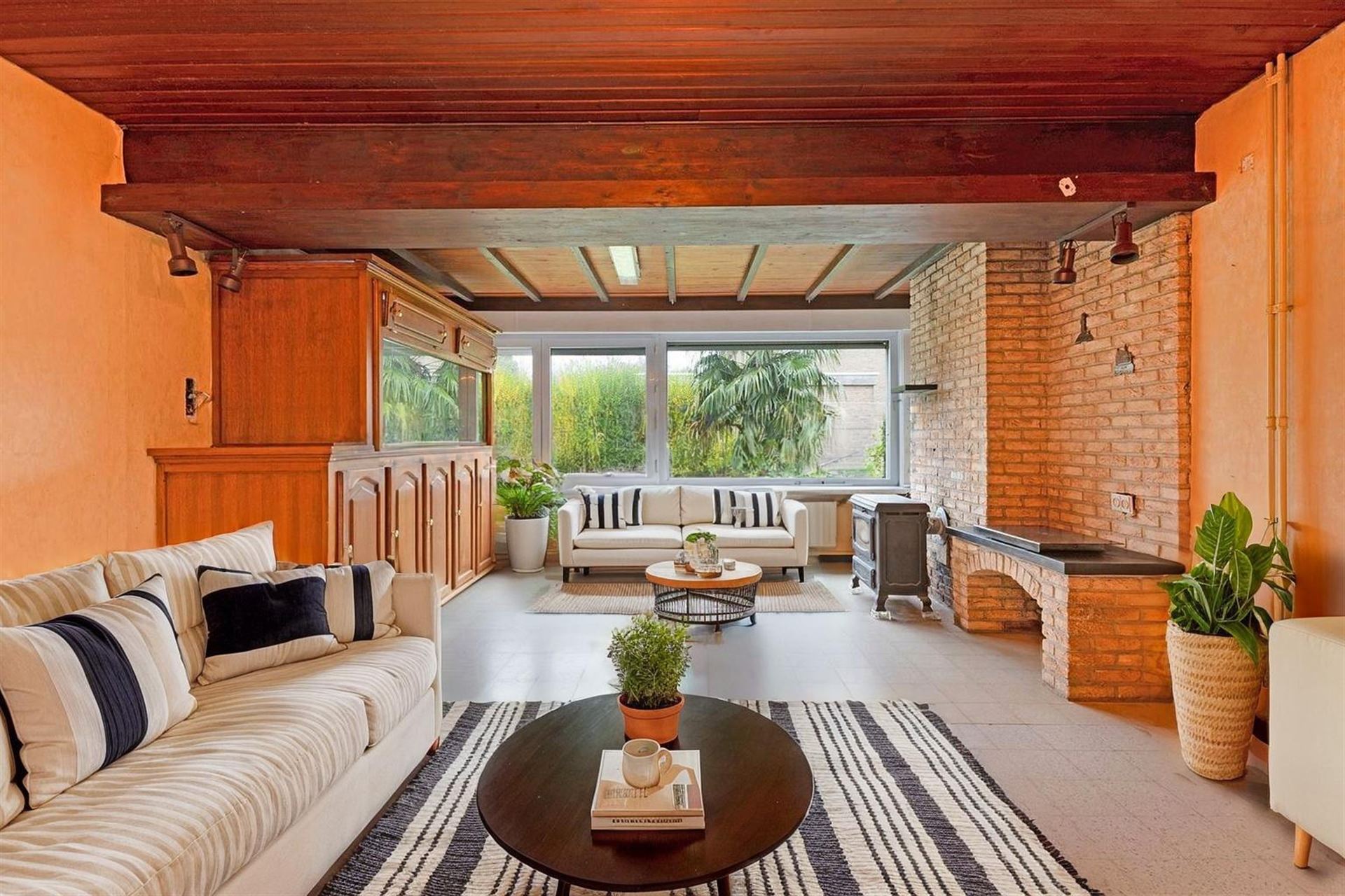 Karaktervolle woning met tal van mogelijkheden te Oudenaarde foto 2