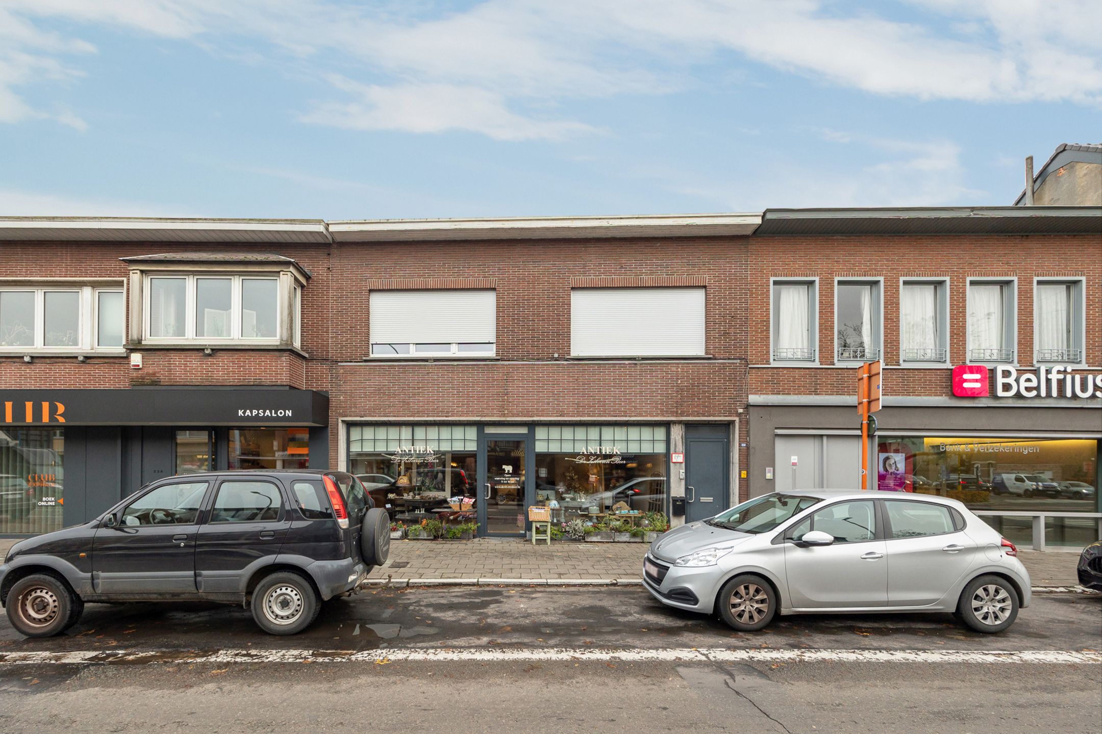 Commercieel gelijkvloers te huur in het centrum van Schilde. foto 2