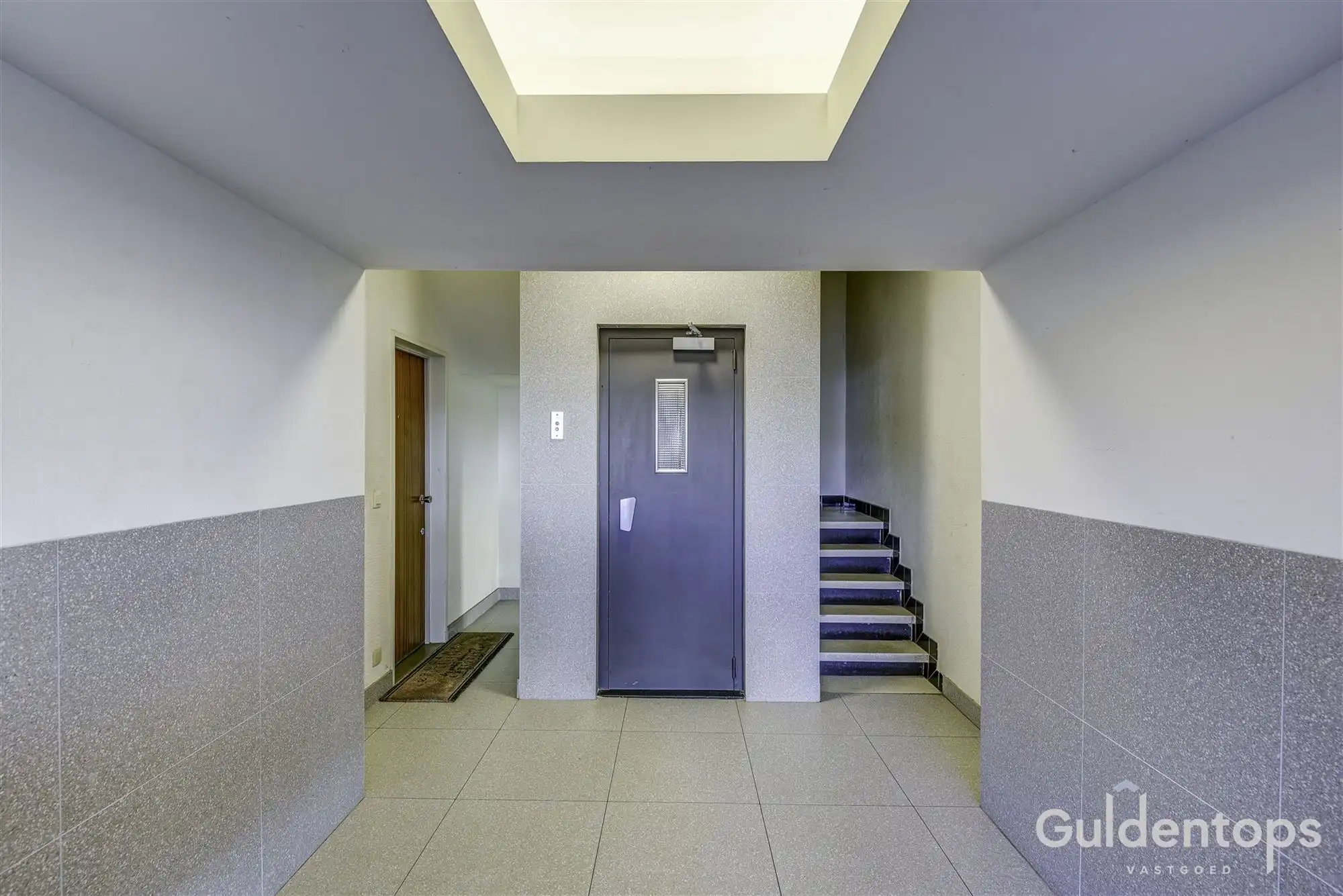 Knap vernieuwd 3-slaapkamerappartement (125 m²)  foto 31