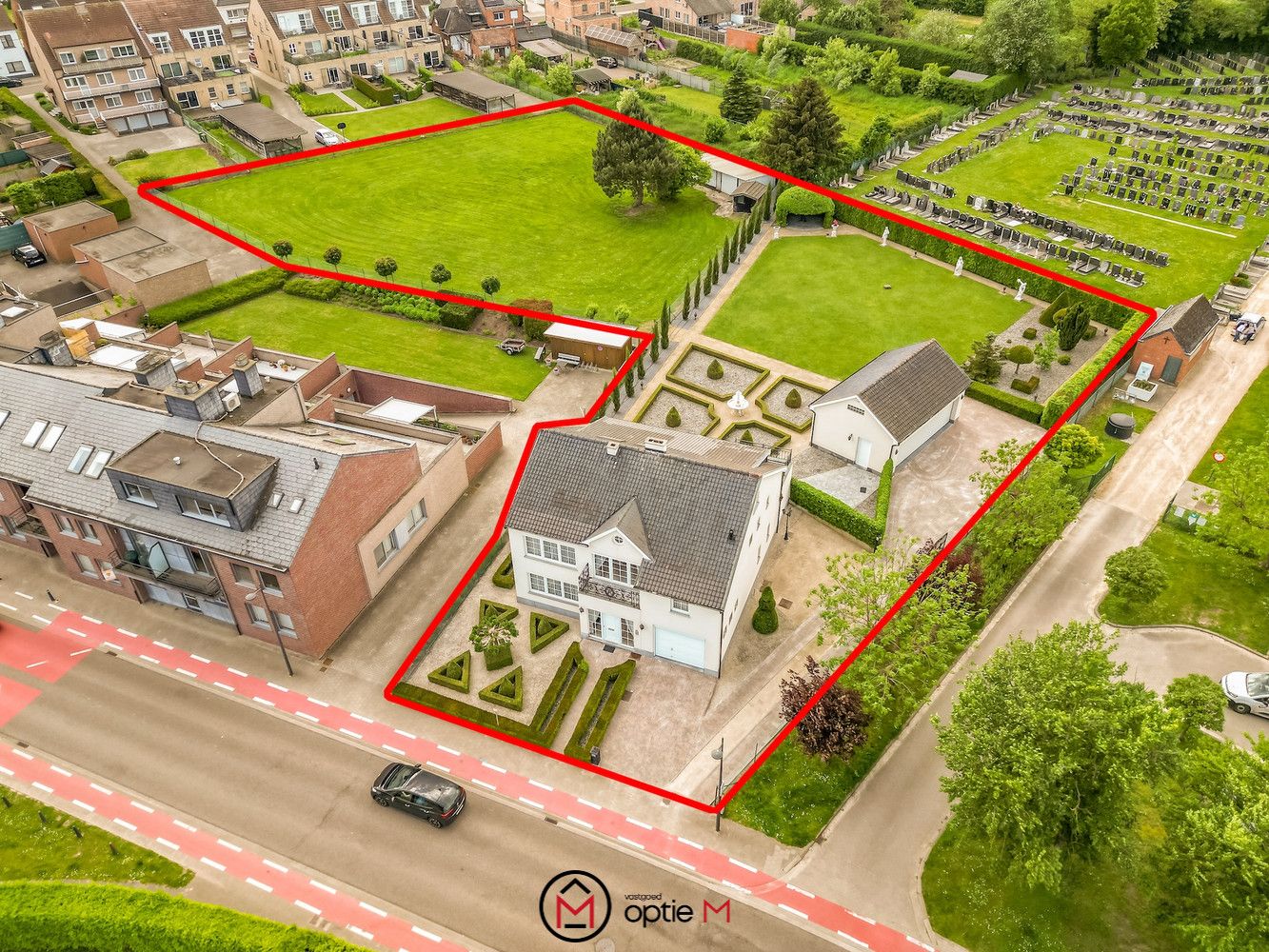 GERENOVEERDE WONING MET 3 SLPK + INPANDIGE KANGOEROEWONING + WEIDE foto 2