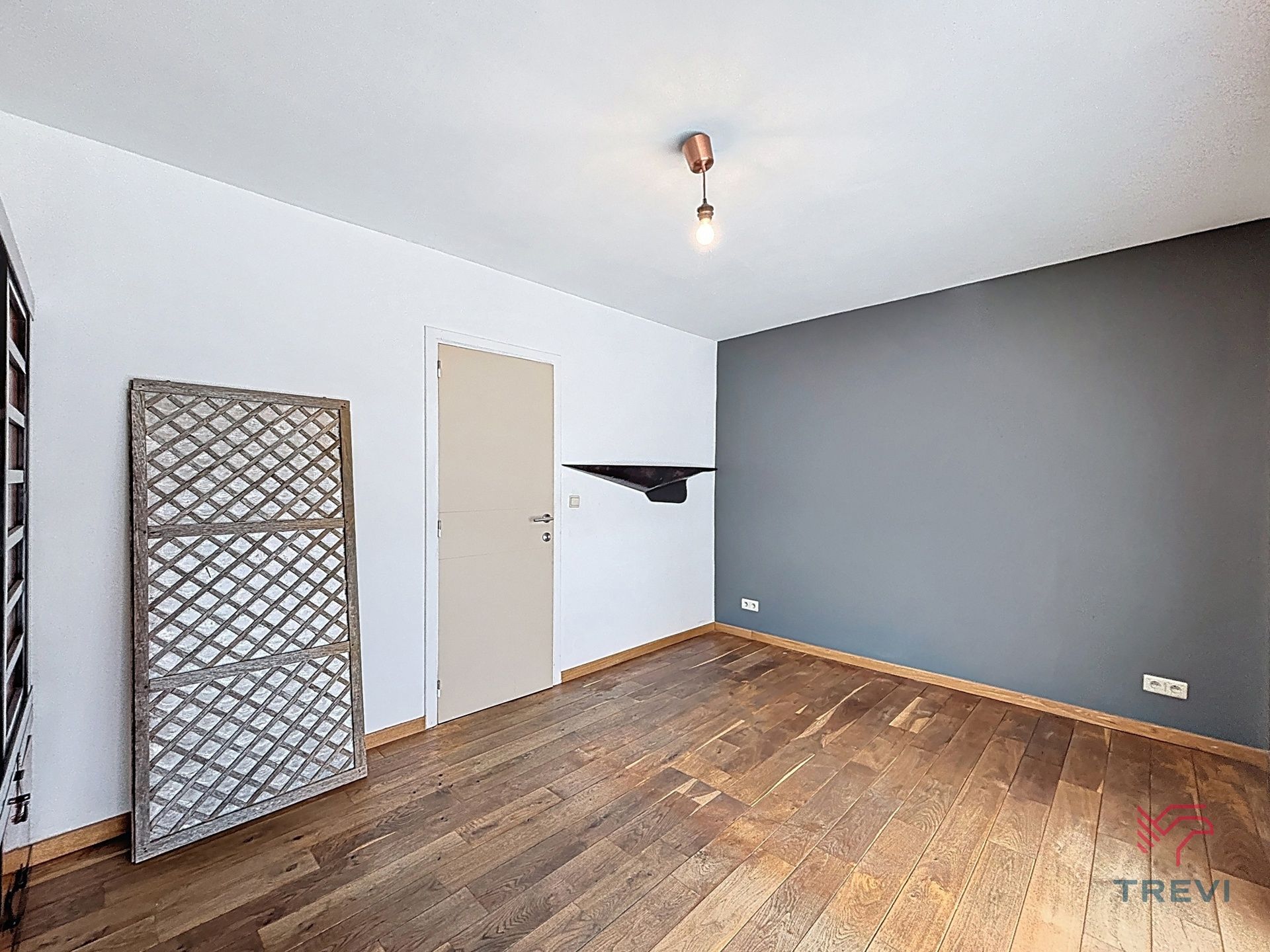 Mooi appartement 1 slaapkamer + tuin + parkeerplaats inbegrepen foto 6