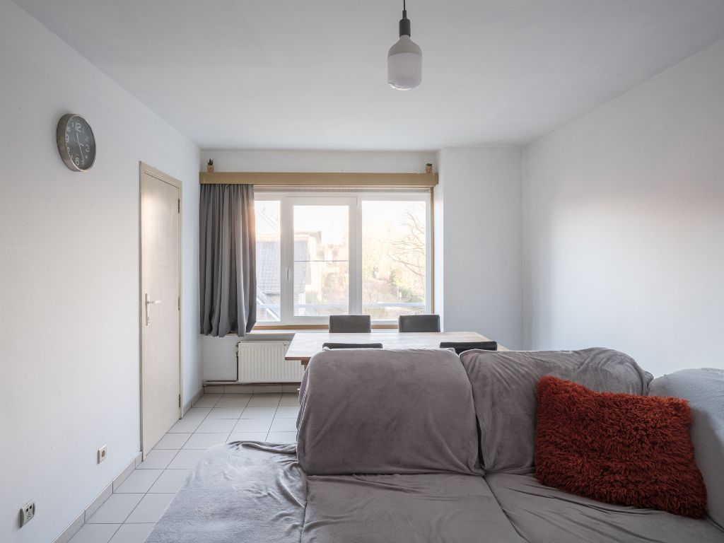 Rustig gelegen 1-slaapkamerappartement nabij station Gent-Sint-Pieters foto 5