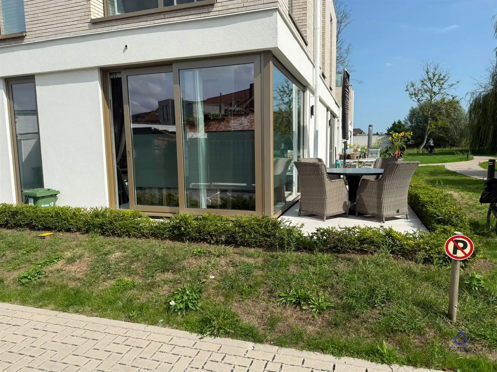 Mooi afgewerkt appartement met 2 slaapkamers foto 9