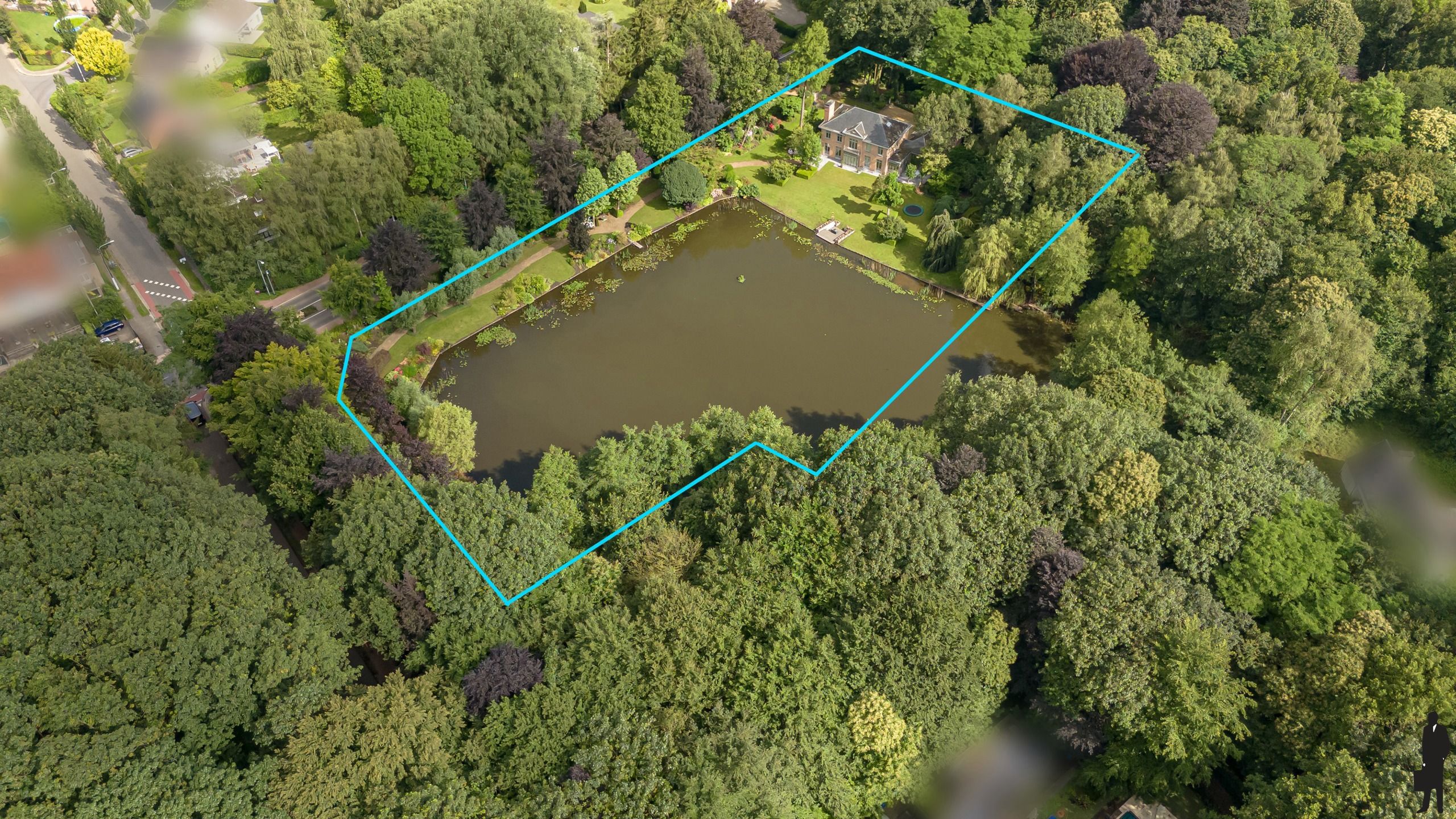 Unieke en zéér centraal gelegen villa op een parkdomein van ca. 9.847 m²! foto 56