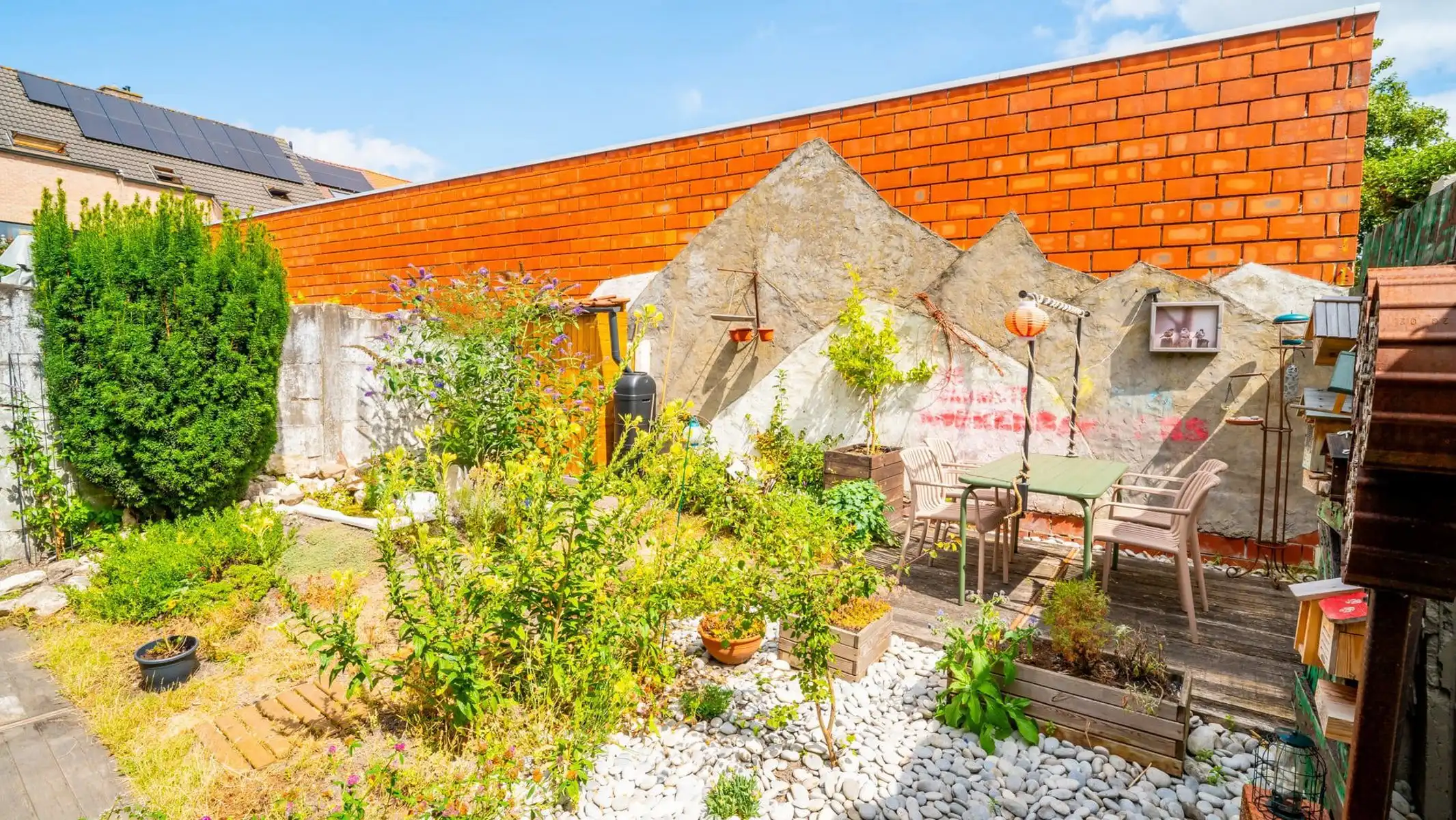 Instapklare gezinswoning met 4 slpks en zonnige tuin foto 16