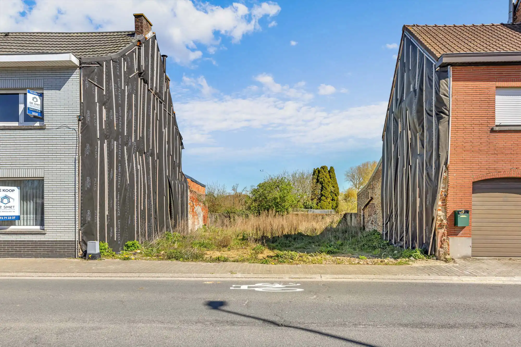 Bouwgrond met vergunning voor 2 appartementen foto 8