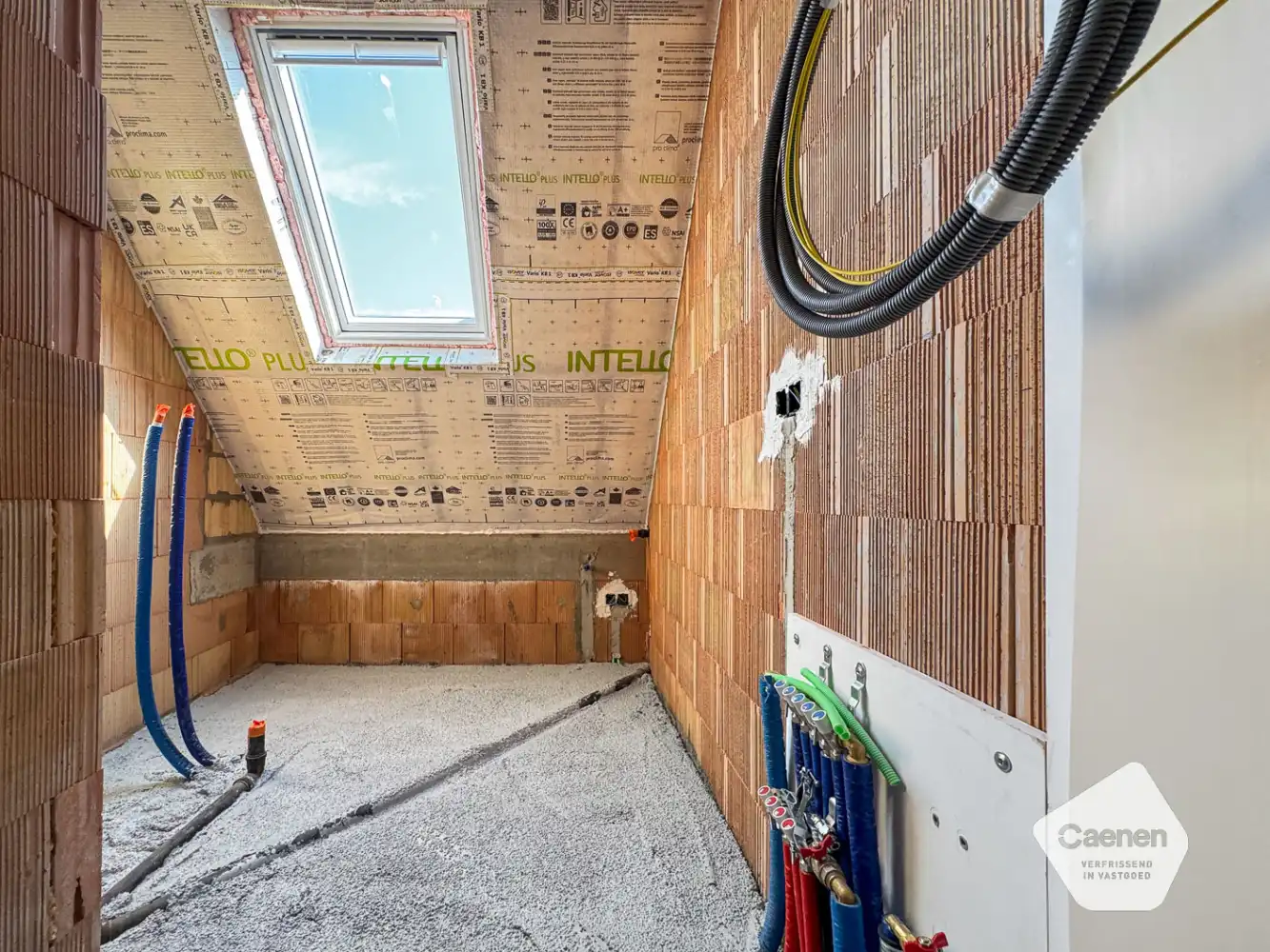 Zeer ruim 2-slaapkamerappartement op de derde verdieping! foto 9