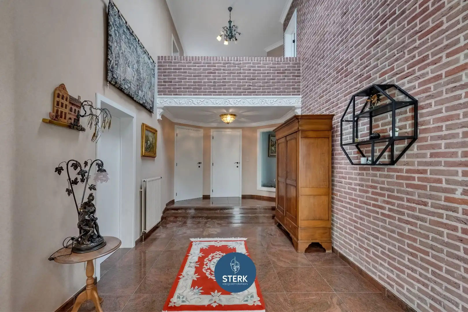 GEZINSWONING MET EEN BEWOONBARE OPP. VAN 311 M² TE VELDWEZELT-LANAKEN !  foto 5