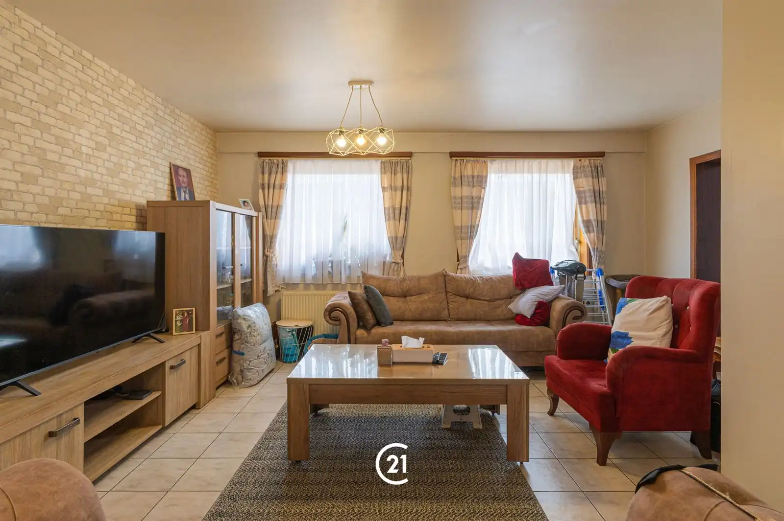 Ruim appartement met groot terras! foto 3