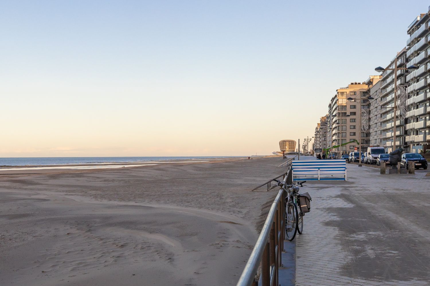 Instapklare studio met frontaal zeezicht te Middelkerke foto 18