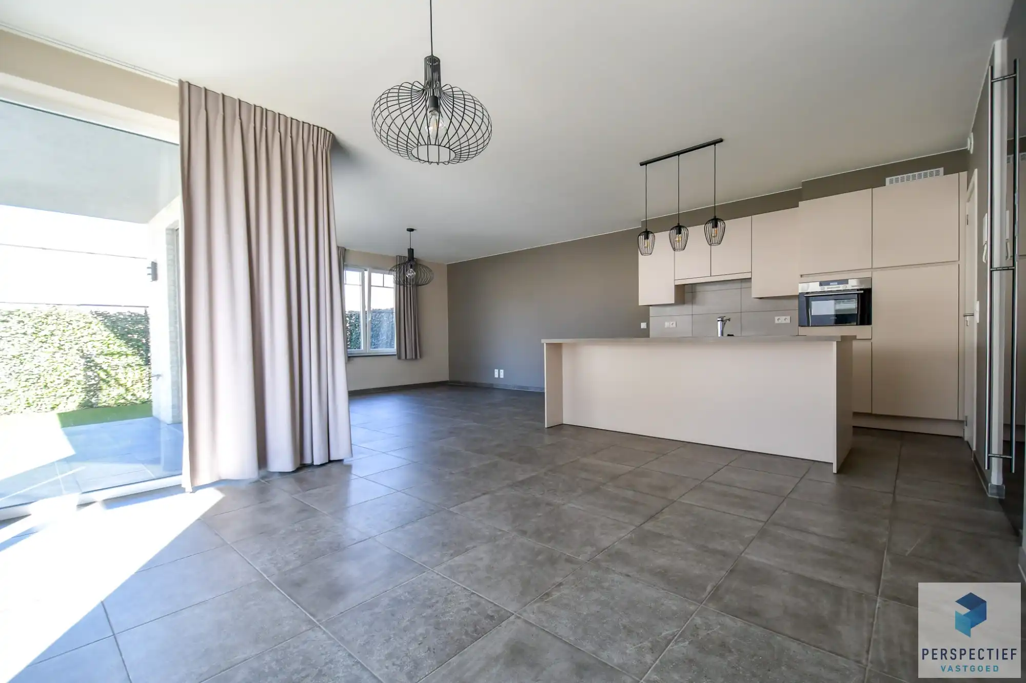 BEZOEKMOMENT ZATERDAG 28/03 VAN 9U TOT 10U30 | Volledig afgewerkt nieuwbouw gelijkvloers appartement met tuin, berging en garage foto 5