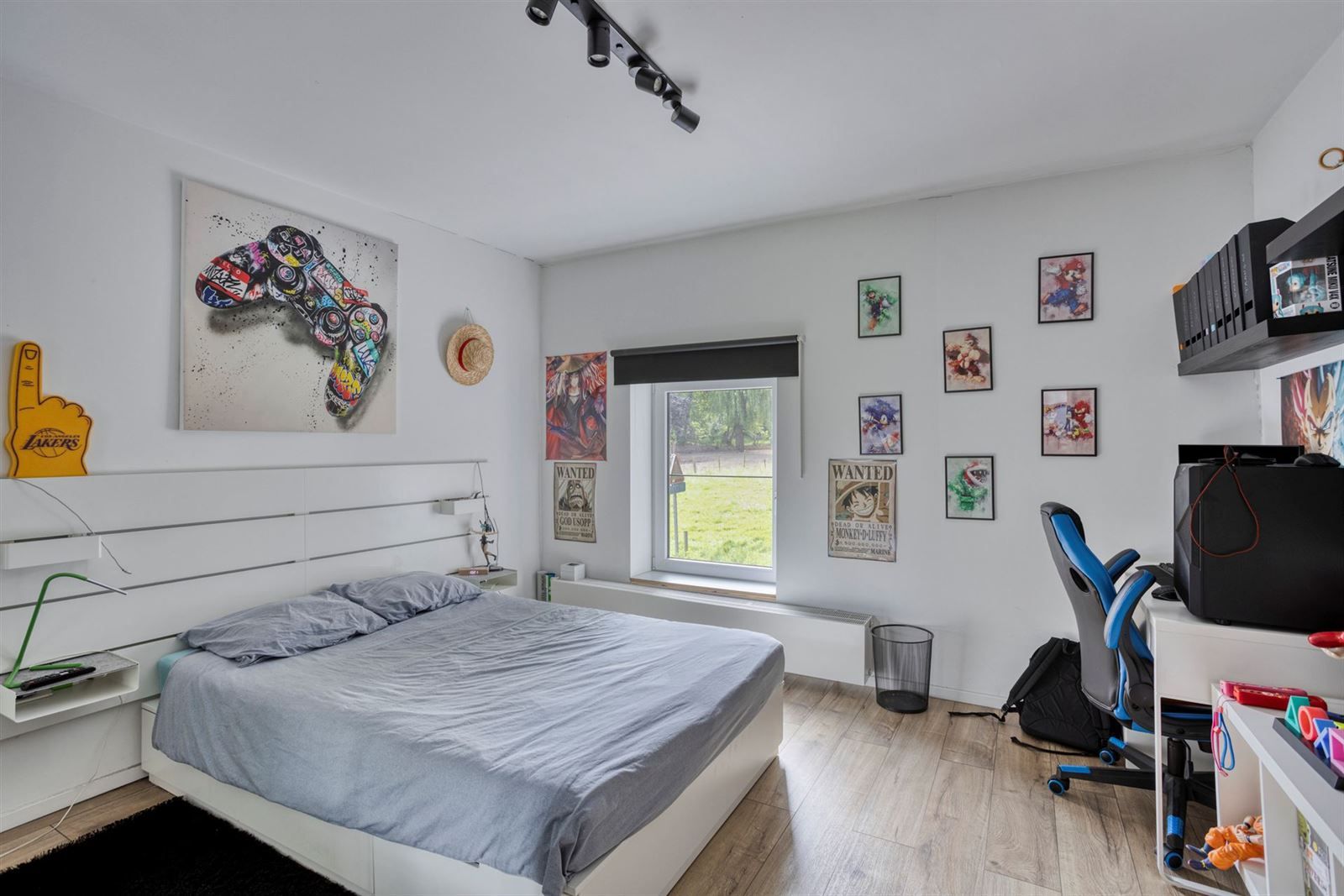 Woning te koop met 4 slaapkamers foto 12