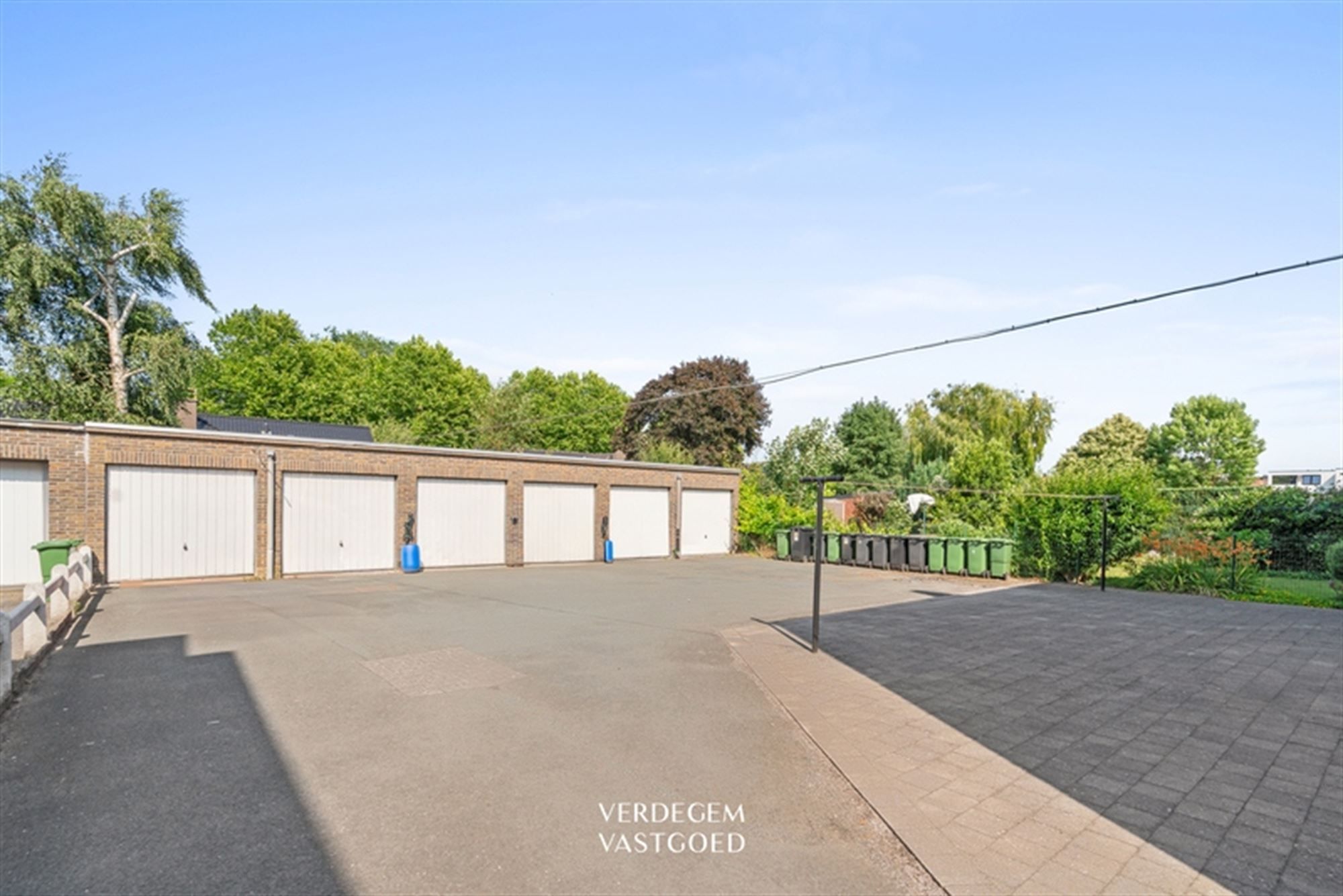 Knap 2 slaapkamer appartement met 2 terrassen en garage foto 13
