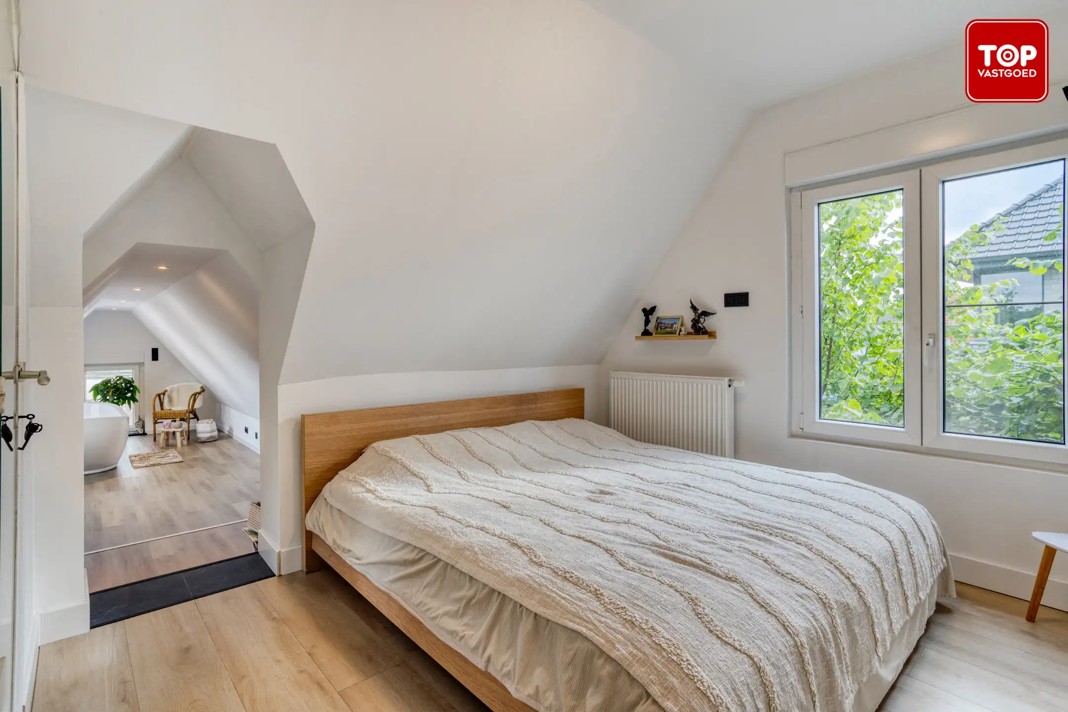 Alleenstaande woning in Adegem op een zeer rustige locatie foto 11