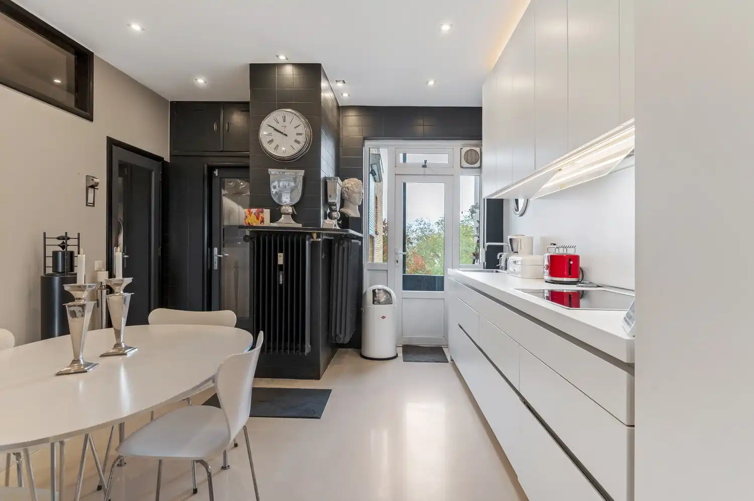 Uitzonderlijk art-deco penthouse met panoramisch uitzicht op het Albertpark foto 11