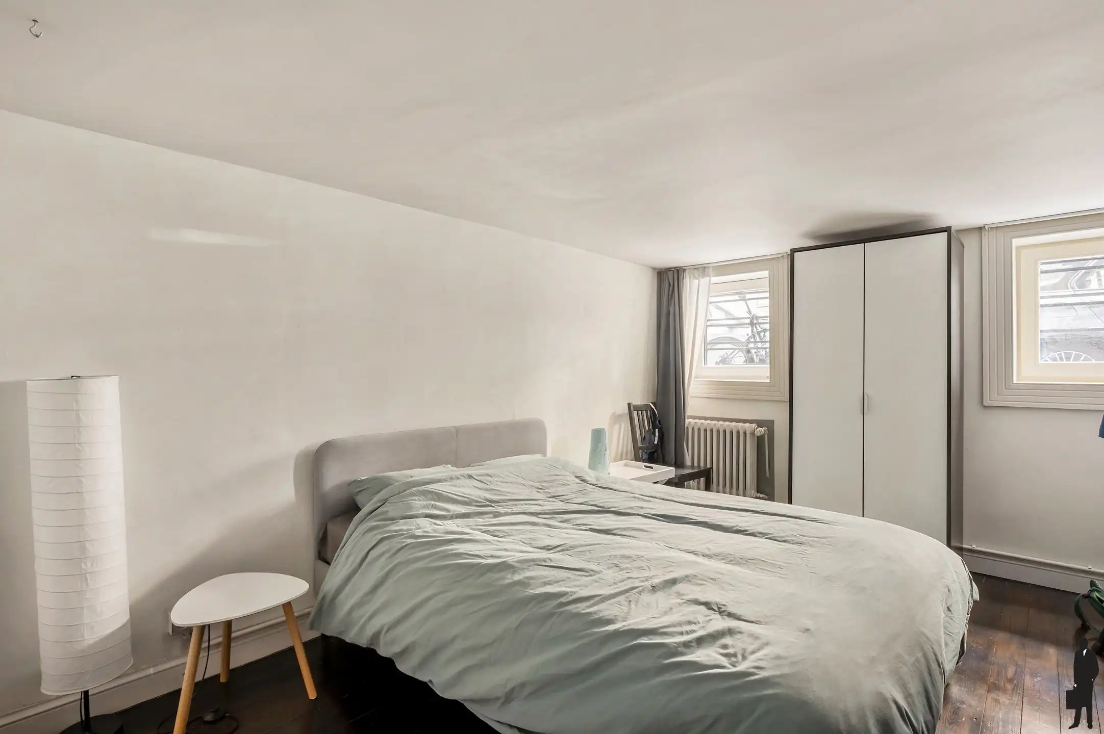 Authentiek appartement met hoge plafonds en terras foto 25