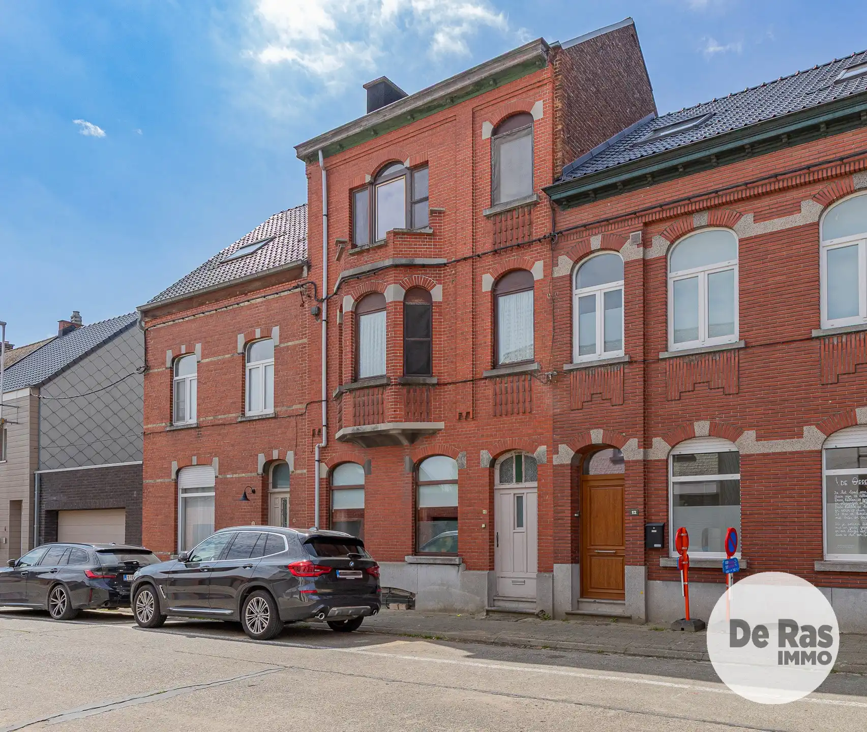 Hoofdfoto van de publicatie: LEDE - Te renoveren woning met 4 slaapkamers nabij centrum