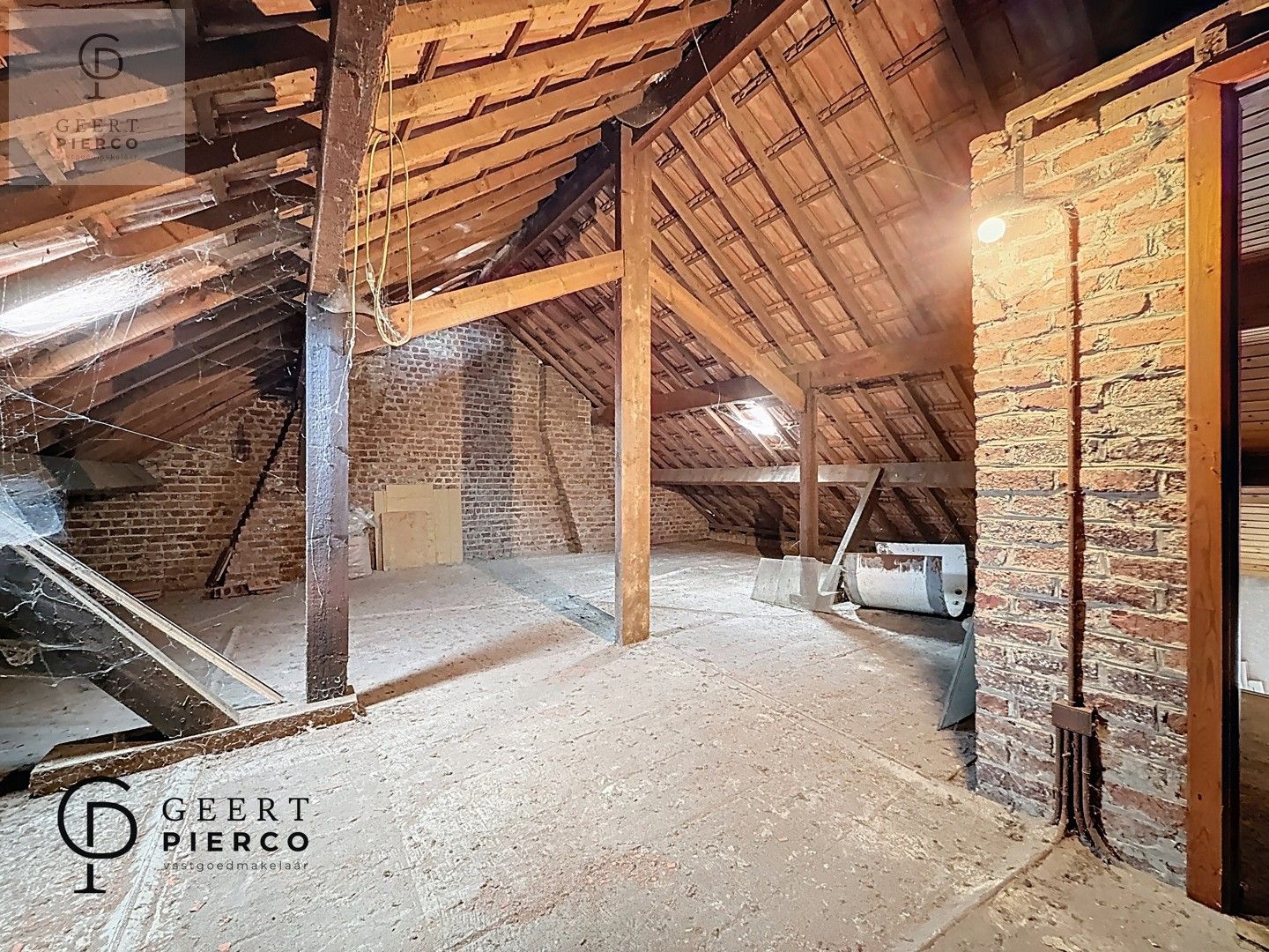 Gezellige rijwoning met tuin foto 21