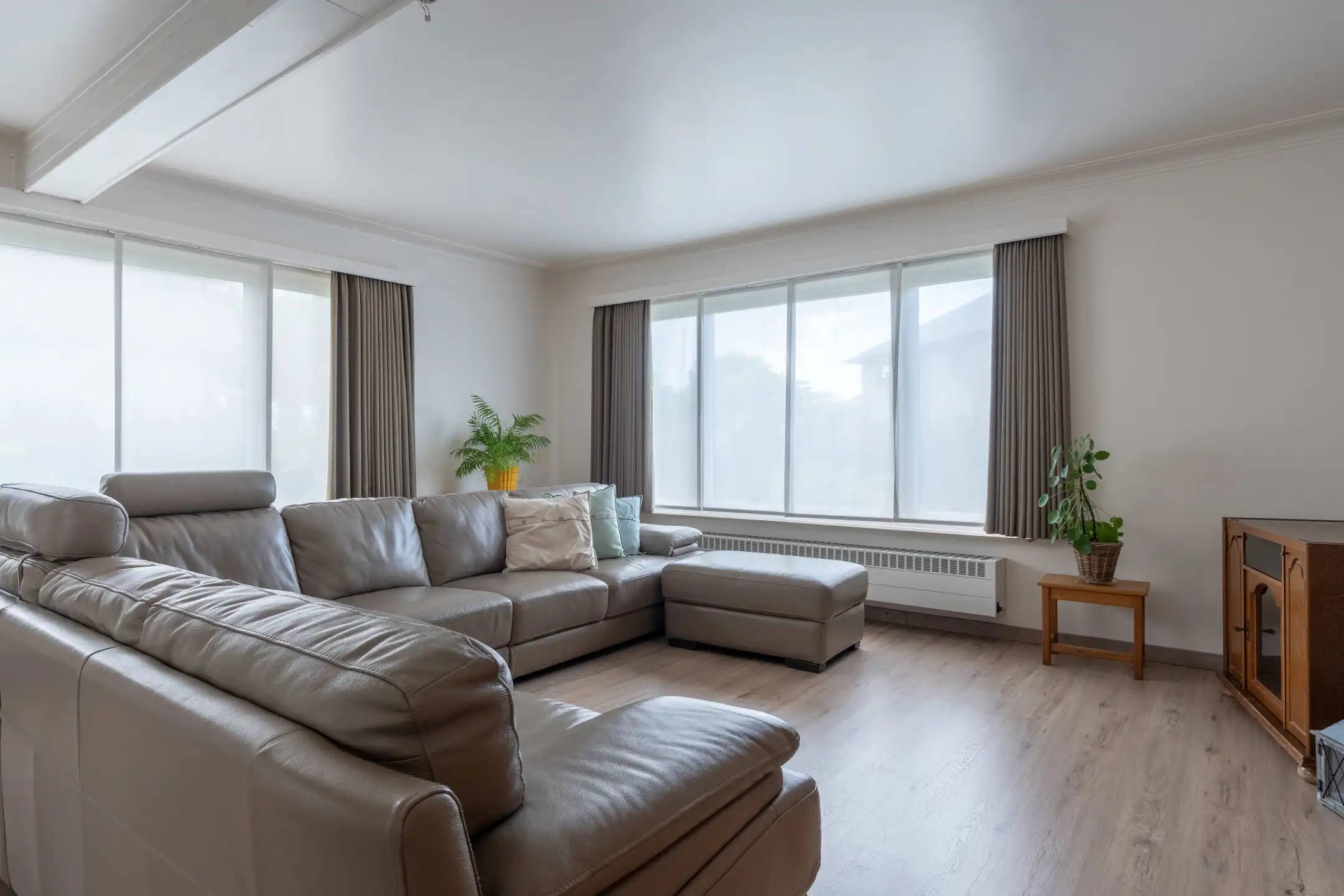 Zeer gunstig gelegen woning met 3 slpks op 647 m² foto 5