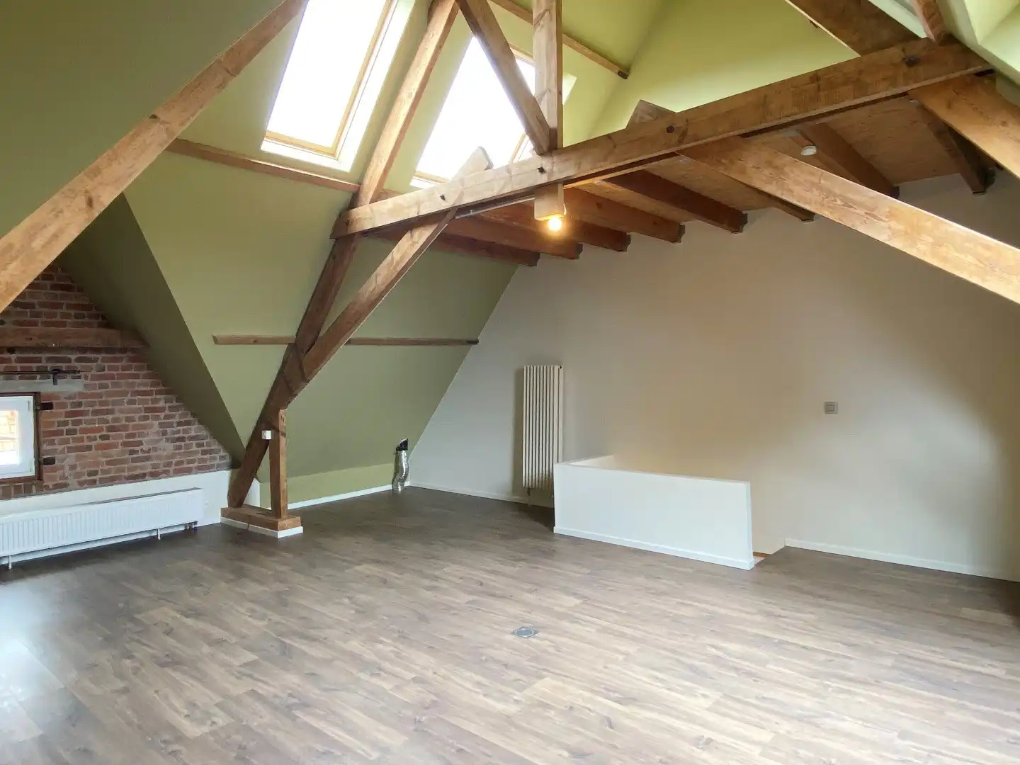 INSTAPKLARE GEZINSWONING MET 3 SLPKS EN GARAGE foto 15