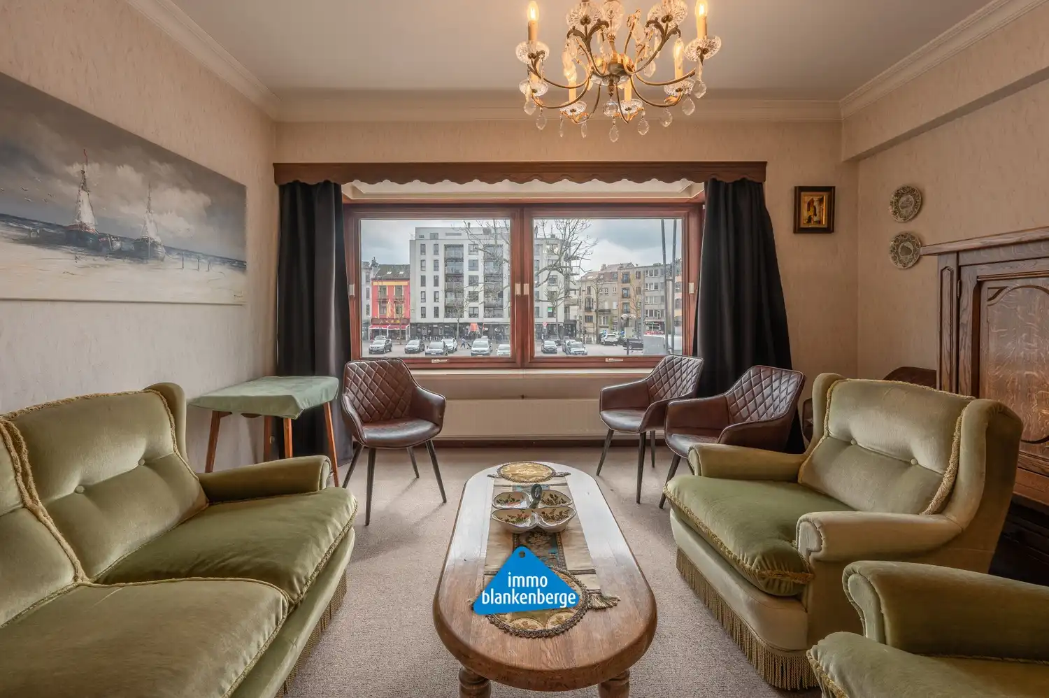 Ruim en lichtrijk appartement met open zicht op de Grote Markt van Blankenberge foto 4