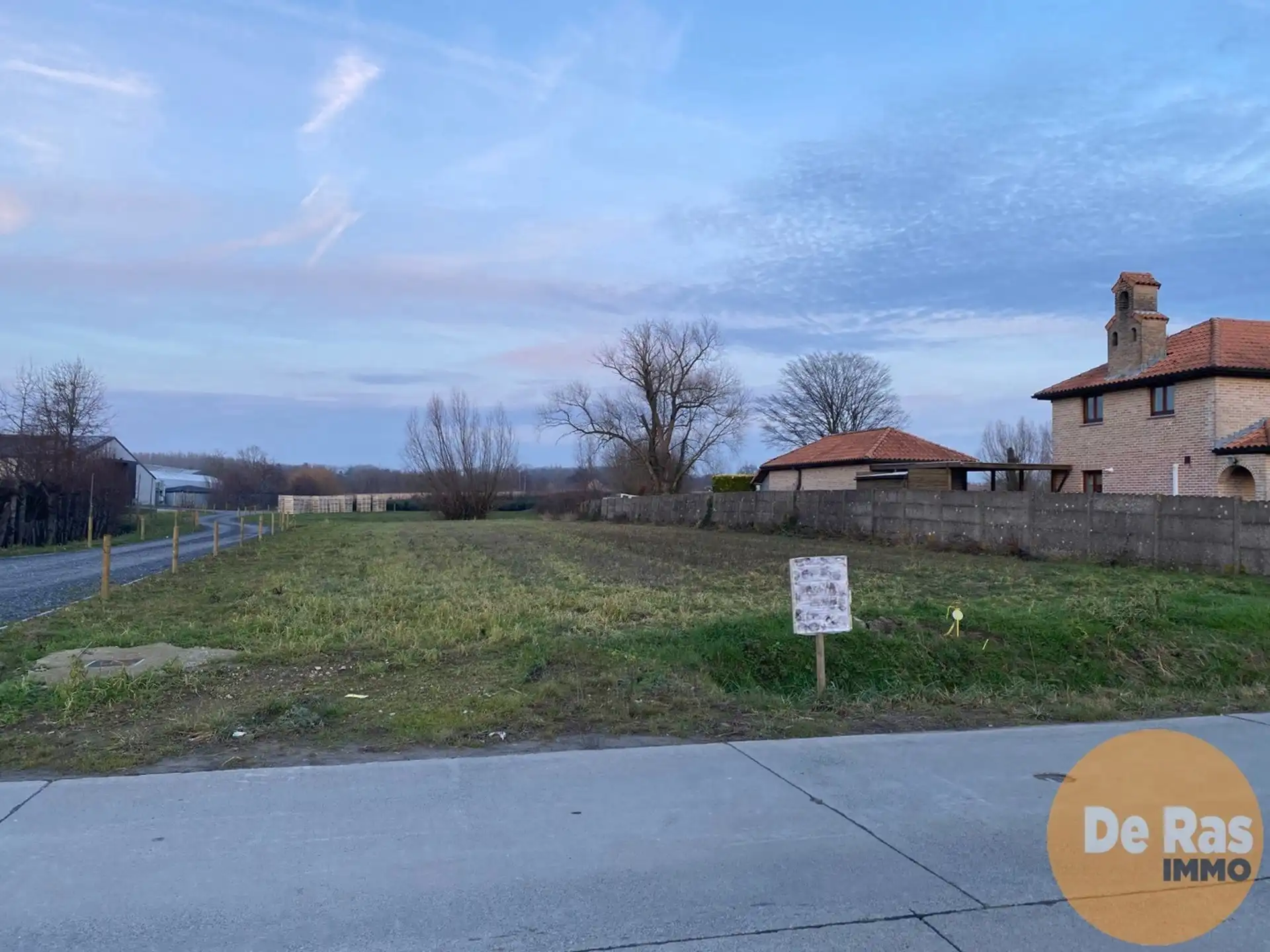 Bouwgrond voor HOB met landelijk zicht foto {{pictureIndex}}