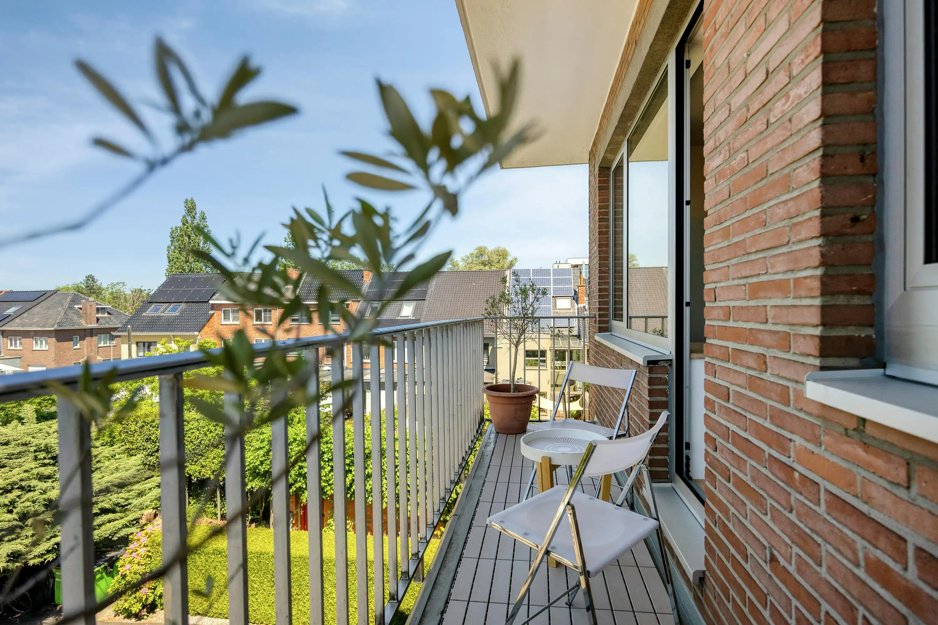 Instapklaar appartement met garagebox op toplocatie in Hasselt foto 12