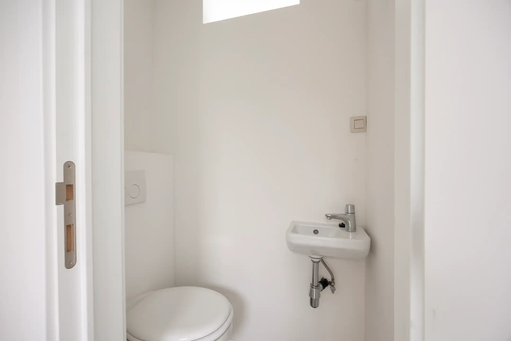 Ruime instapklare HOB met 4 slpks, tuin en garage foto 11