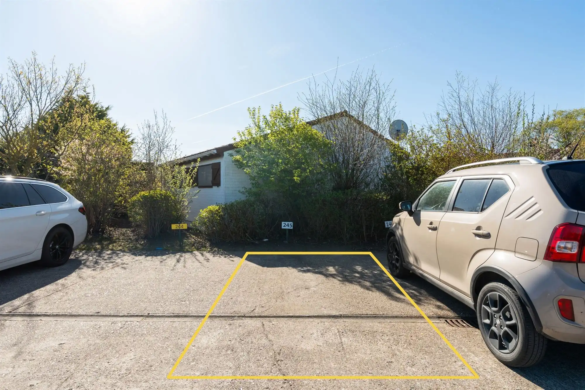 Leuke vakantiewoning met parking in park! foto 5