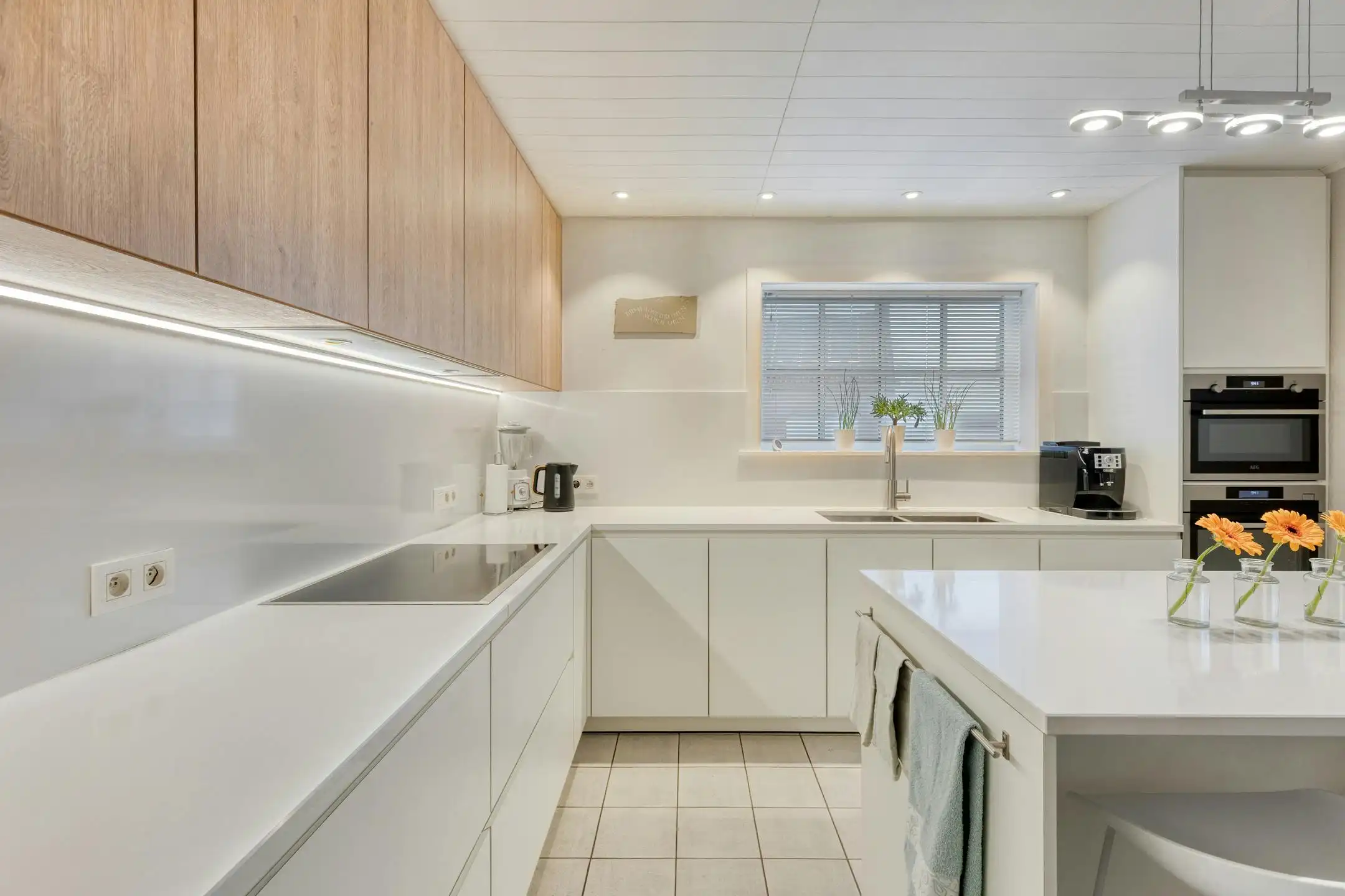 Instapklaar huis met 4 slaapkamers te koop in Anzegem foto 4