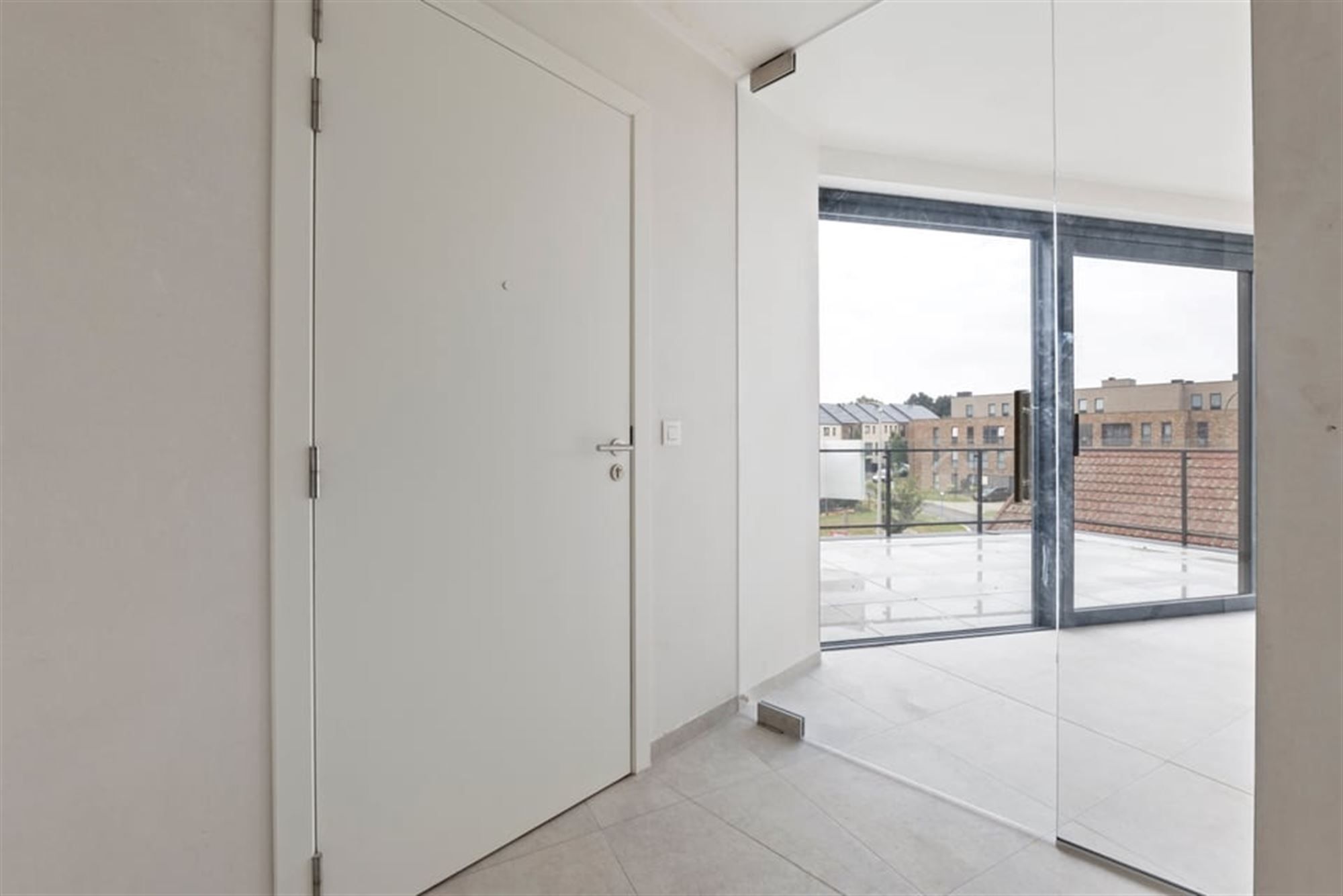 KNAP NIEUWBOUWAPPARTEMENT MET 3 SLKS IN HET CENTRUM VAN BORGLOON (MOGELIJKHEID AANKOOP 6% BTW) foto 8