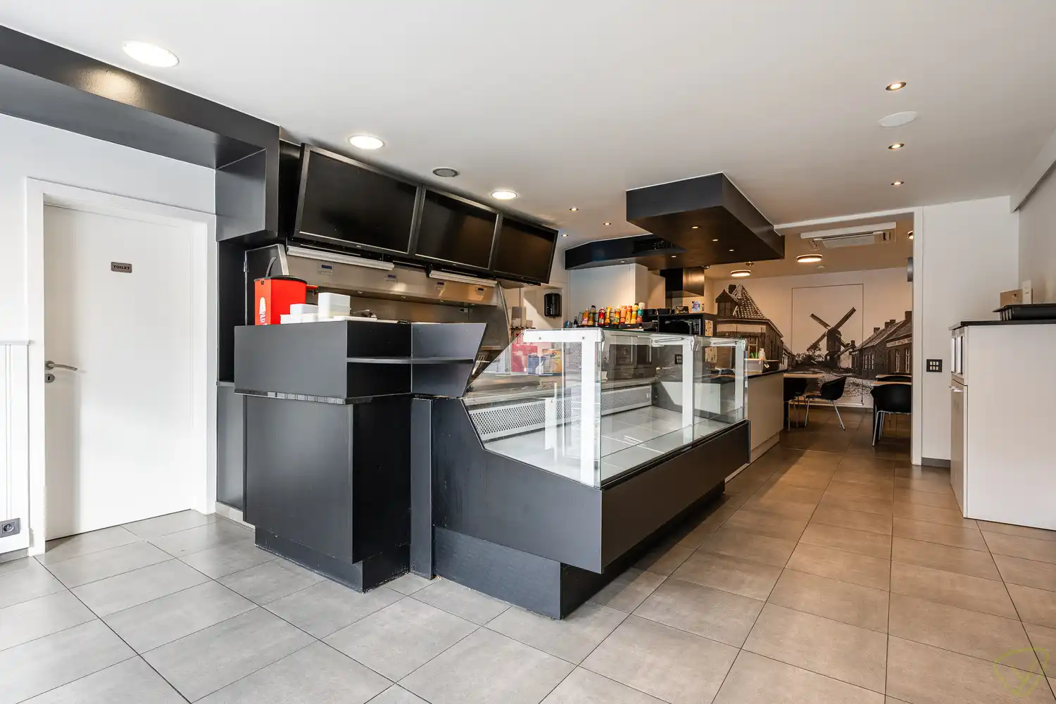 Ruime handelswoning te koop in de Noordstraat te Maldegem foto 14