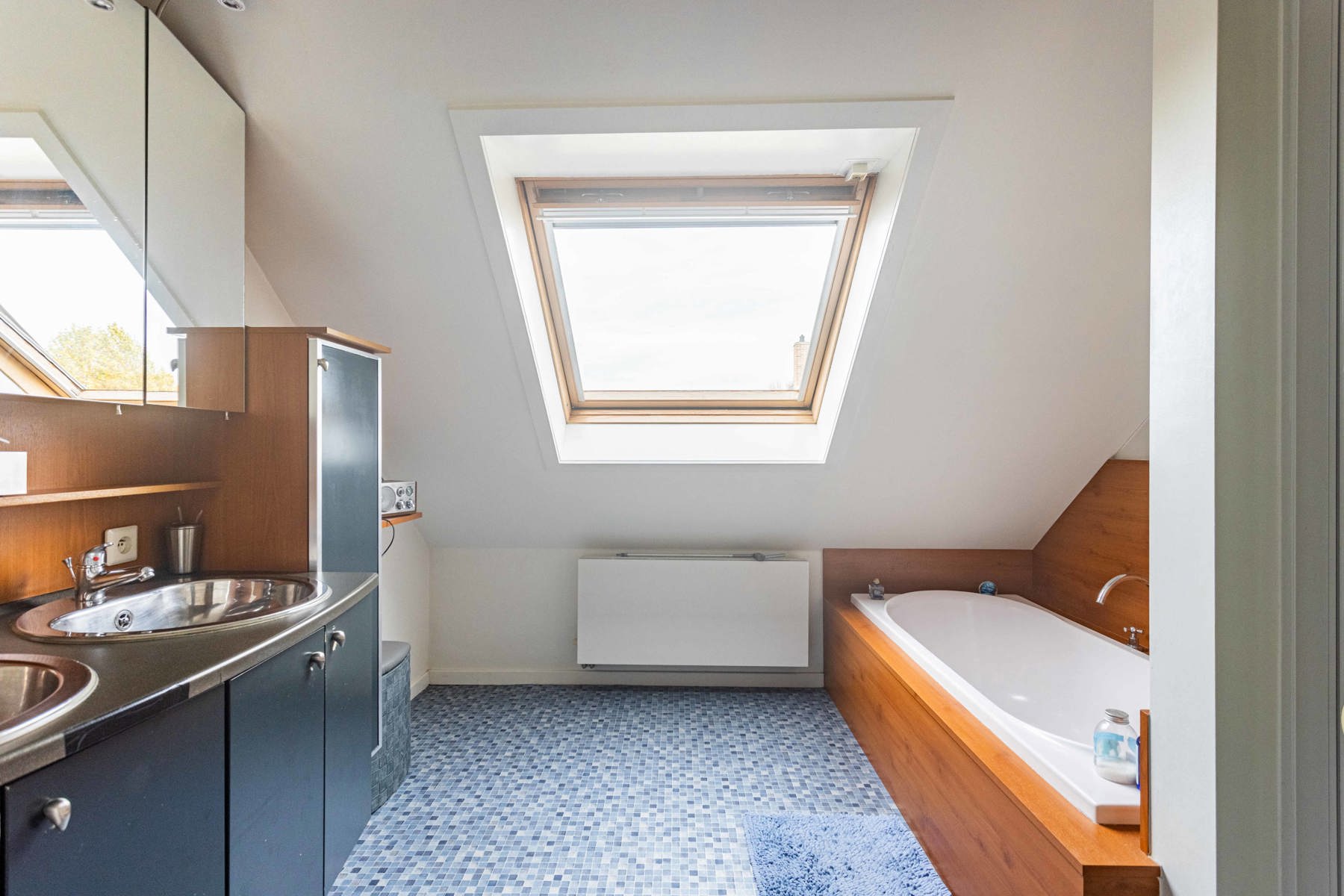 Te koop: Gezinswoning met praktijkruimte in een rustige wijk foto 16