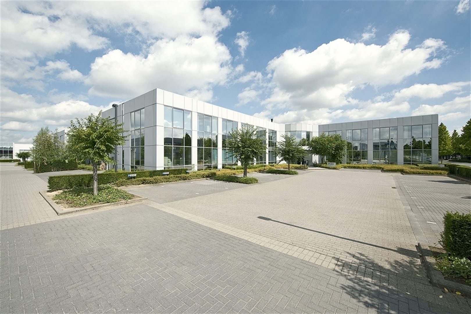 IKAROS BUSINESS PARK: kantoor park met verschillende oppervlaktes - vanaf +/-180m² foto 4