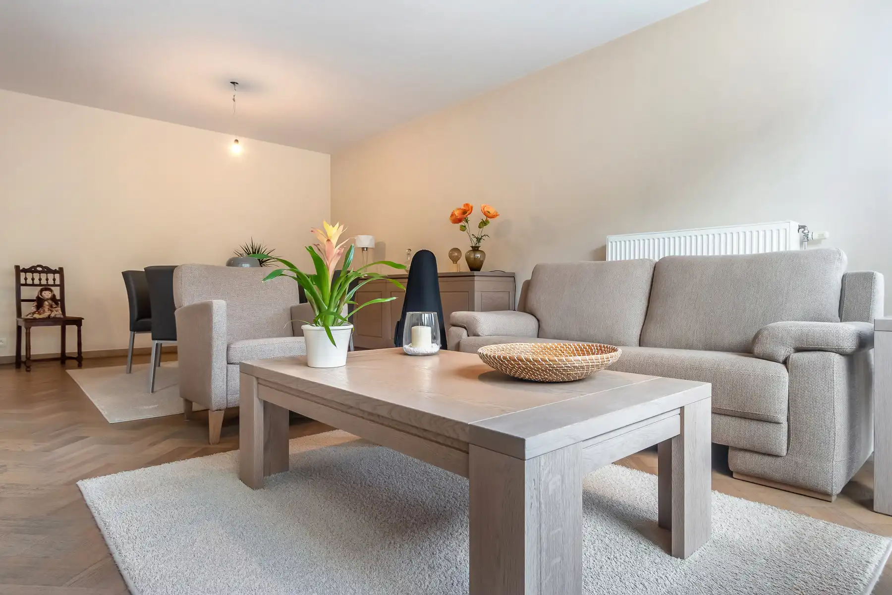 Lichtrijk appartement met autostaanplaats en prachtig zicht foto 12