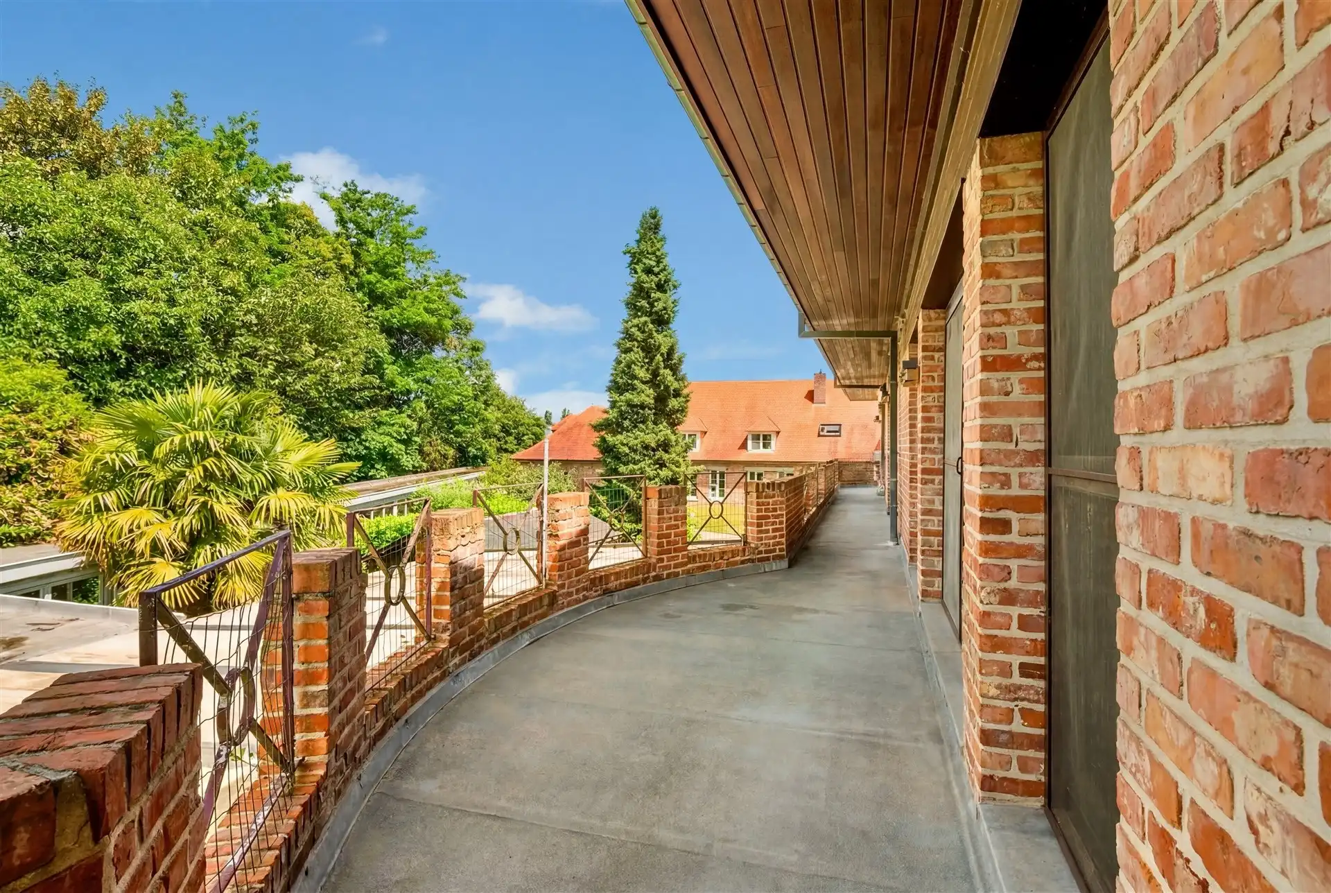 Instapklare assistentiewoning met terras foto 12