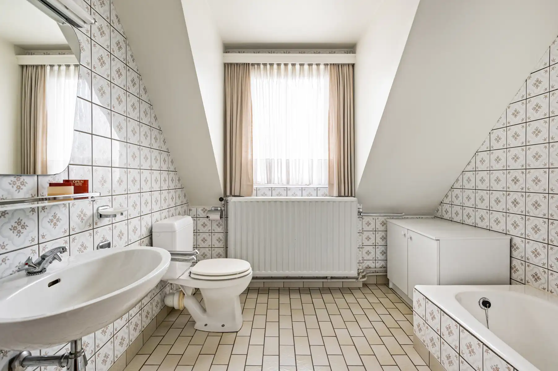 Ruime gezinswoning met tuin en garage op 856 m2 foto 21