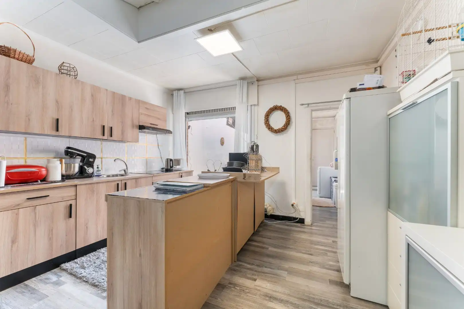 Centrale rijwoning met drie slaapkamers en terras in hartje Roeselare foto 7