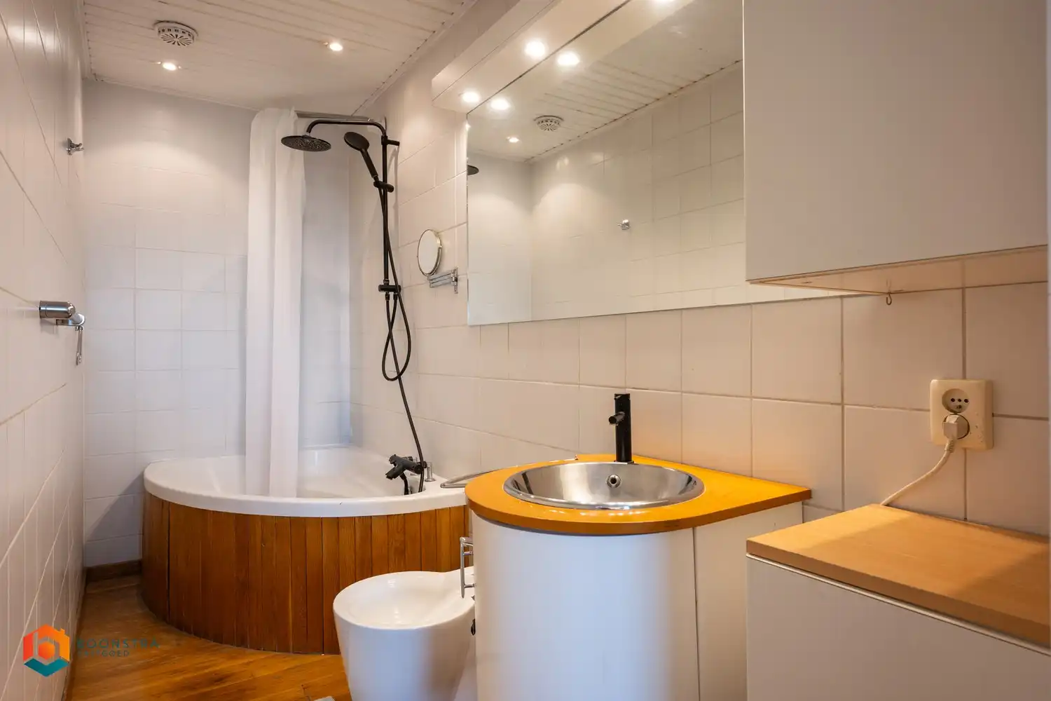 Exclusieve penthouse met 3 slpkrs, zéér riant terras (115 m²) en 2 autostaanplaatsen foto 13