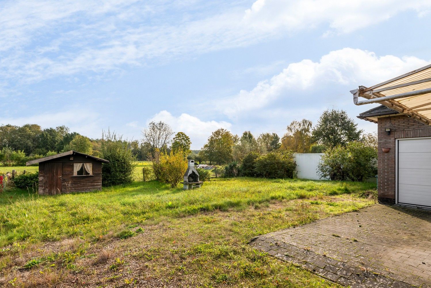 Op te frissen woning met zicht op groen foto 25