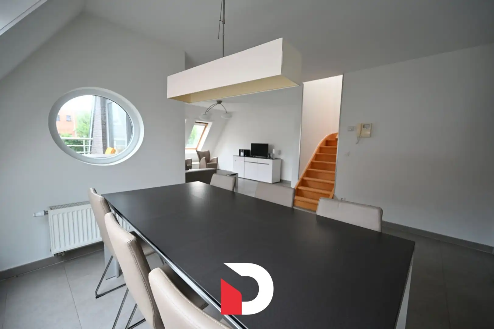 Ruim duplex appartement met tuin en terras in De Haan, 2 slaapkamers, 88m² bewoonbare oppervlakte foto {{pictureIndex}}