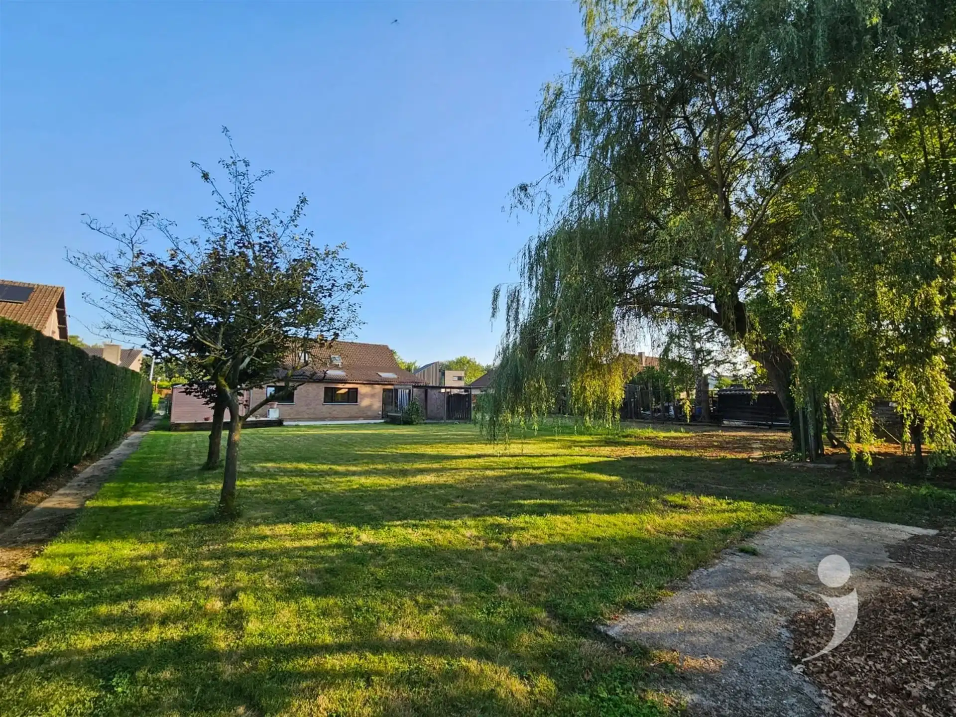 huis met tuin  foto 22